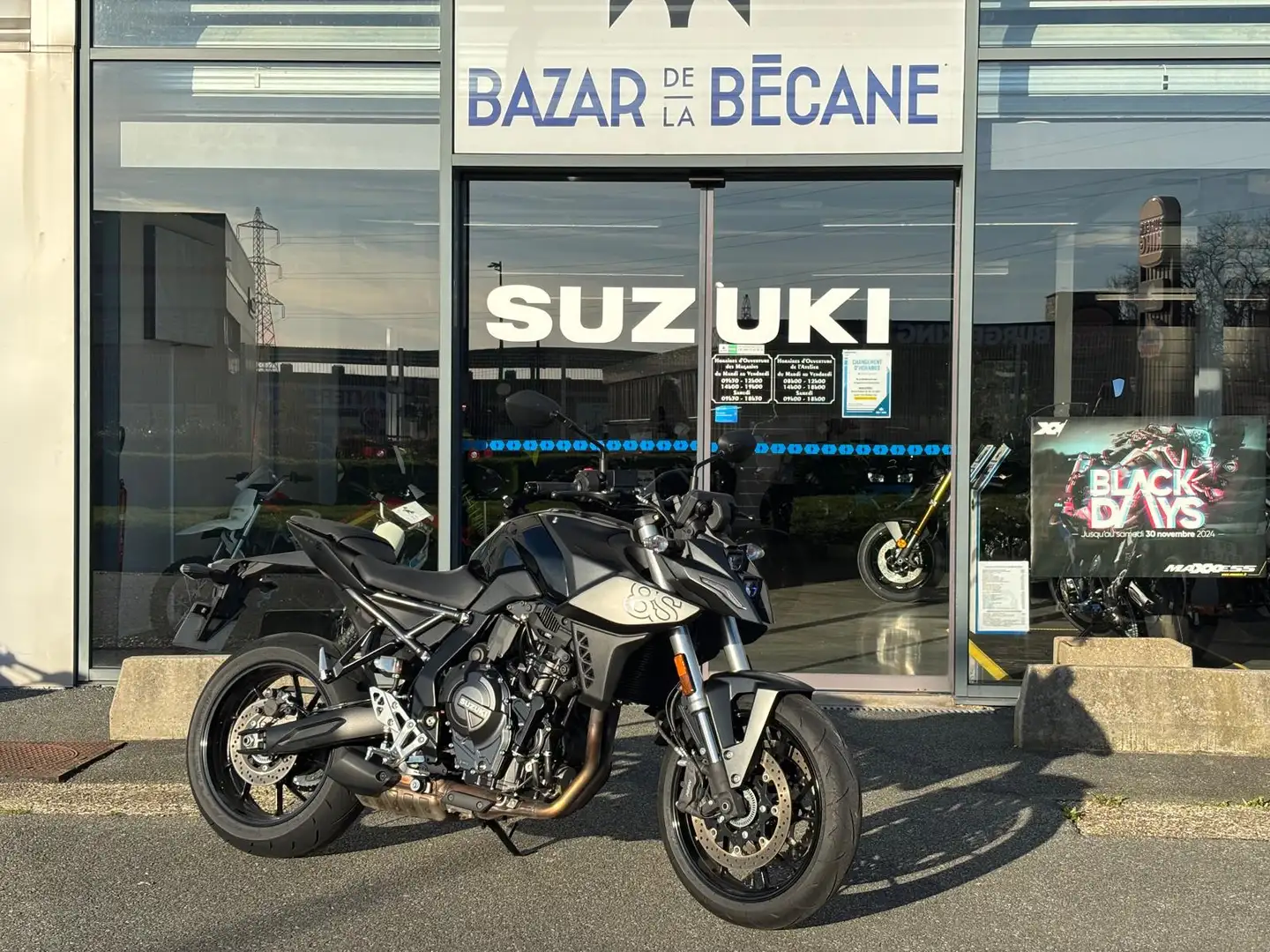 Suzuki GSX 8S Fekete - 1