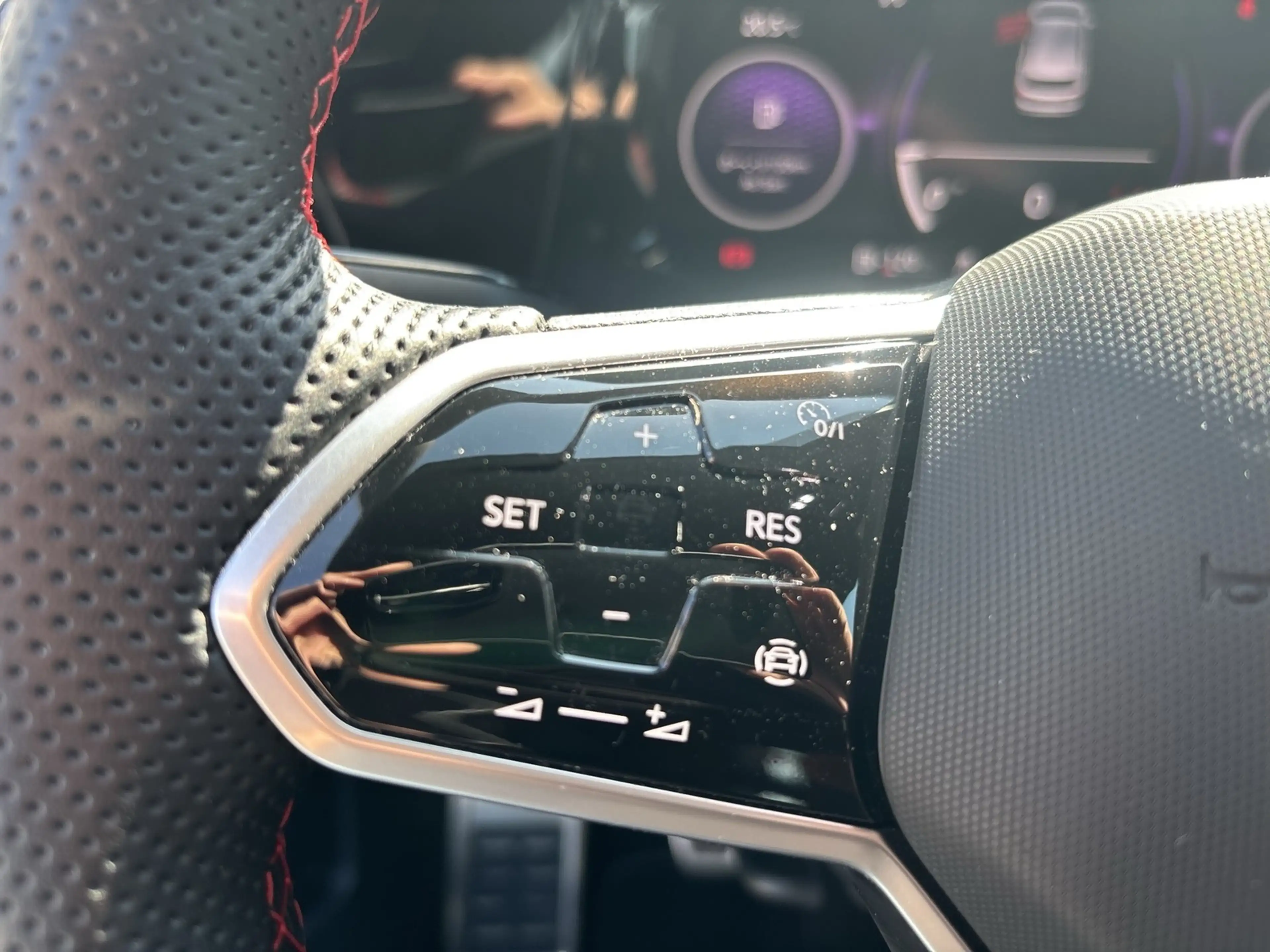 Volkswagen Golf 2.0 GTI CARPLAY KEYLESS-GO DAB+ ALU — photo 12