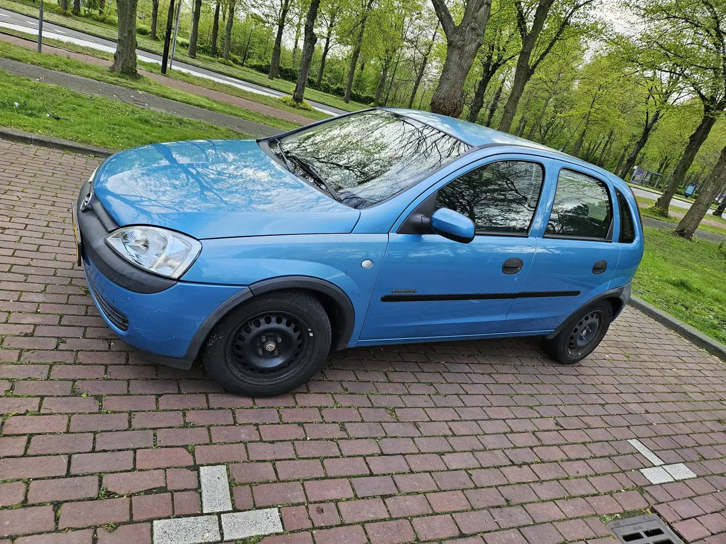 Opel Corsa Corsa 1.0-12V Comfort Blauw - 2