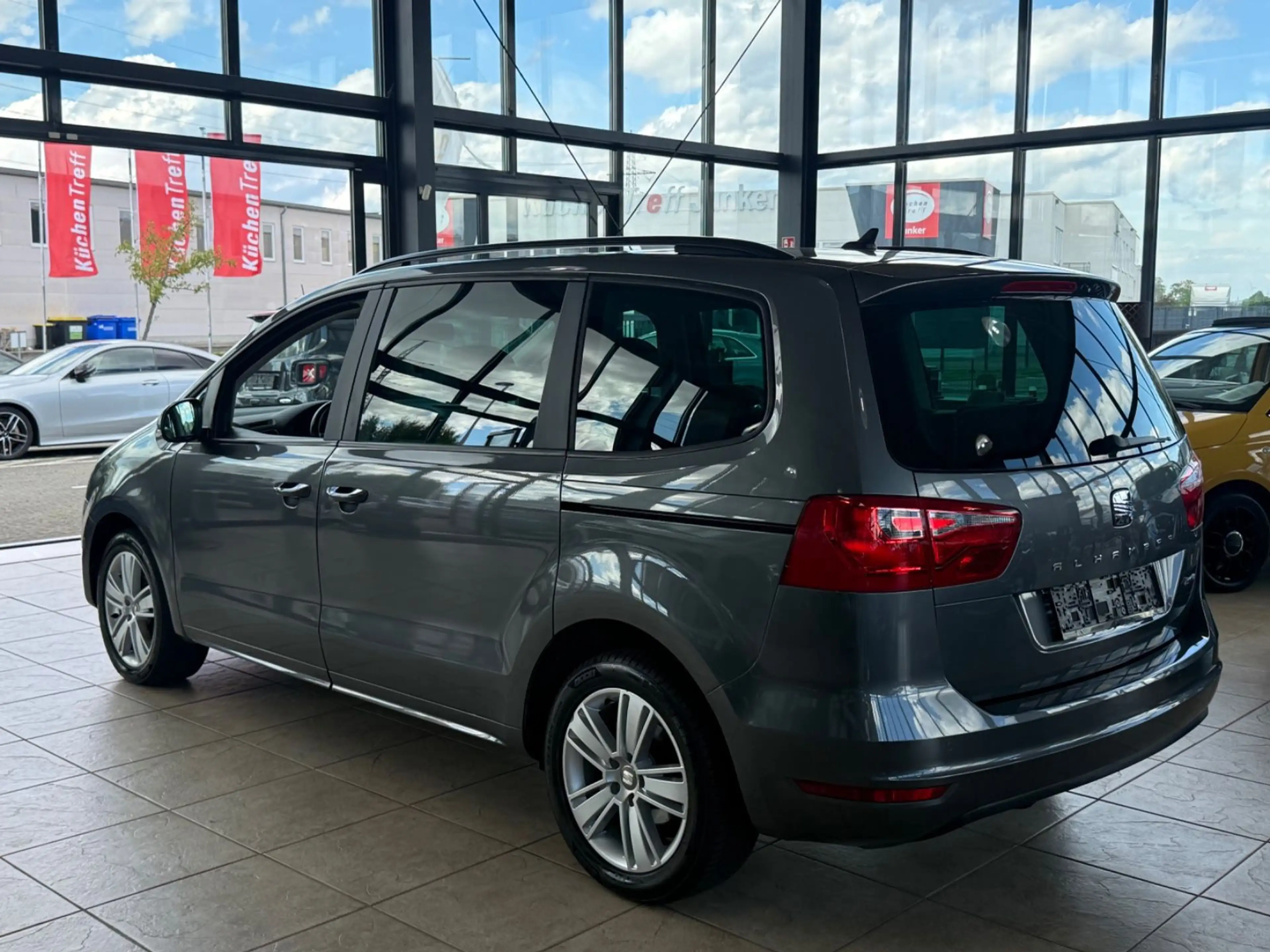 SEAT Alhambra Style Allrad/7 Sitze — photo 2