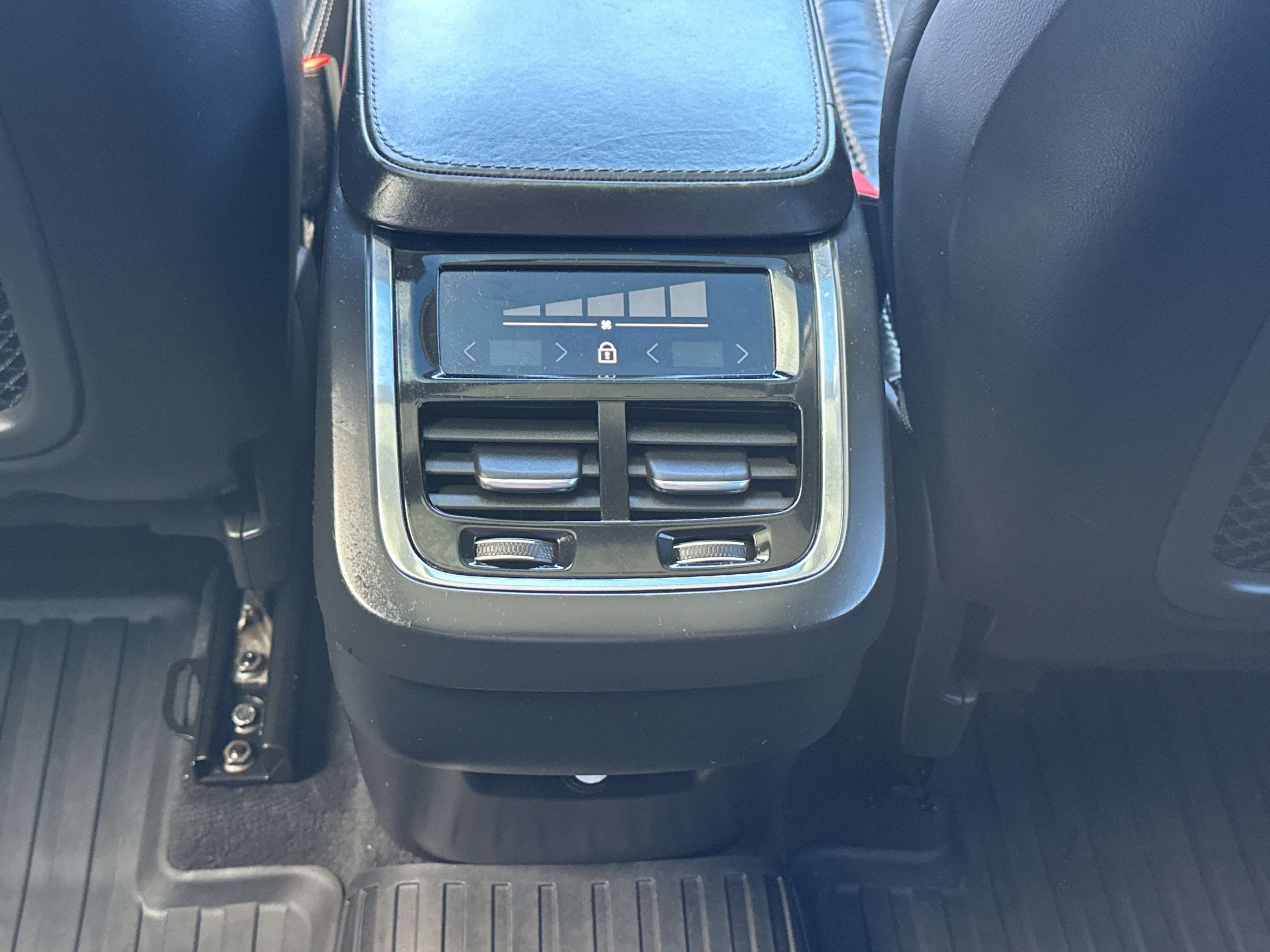 2018 Volvo XC90 T6 AWD Inscription | BC Vehicle | thumb 25