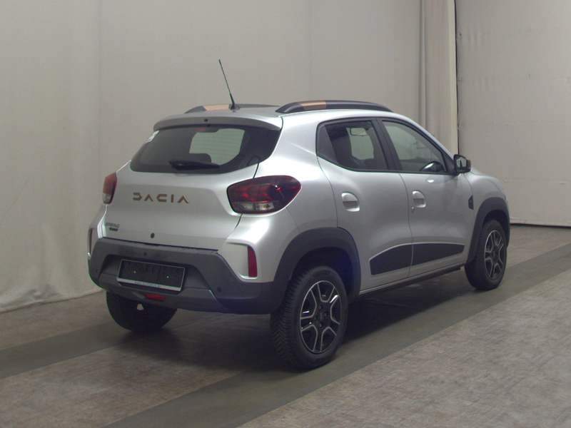 Dacia Spring Leder Navi Klima RFK — photo 4