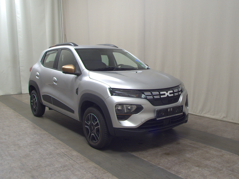Dacia Spring Leder Navi Klima RFK — photo 3