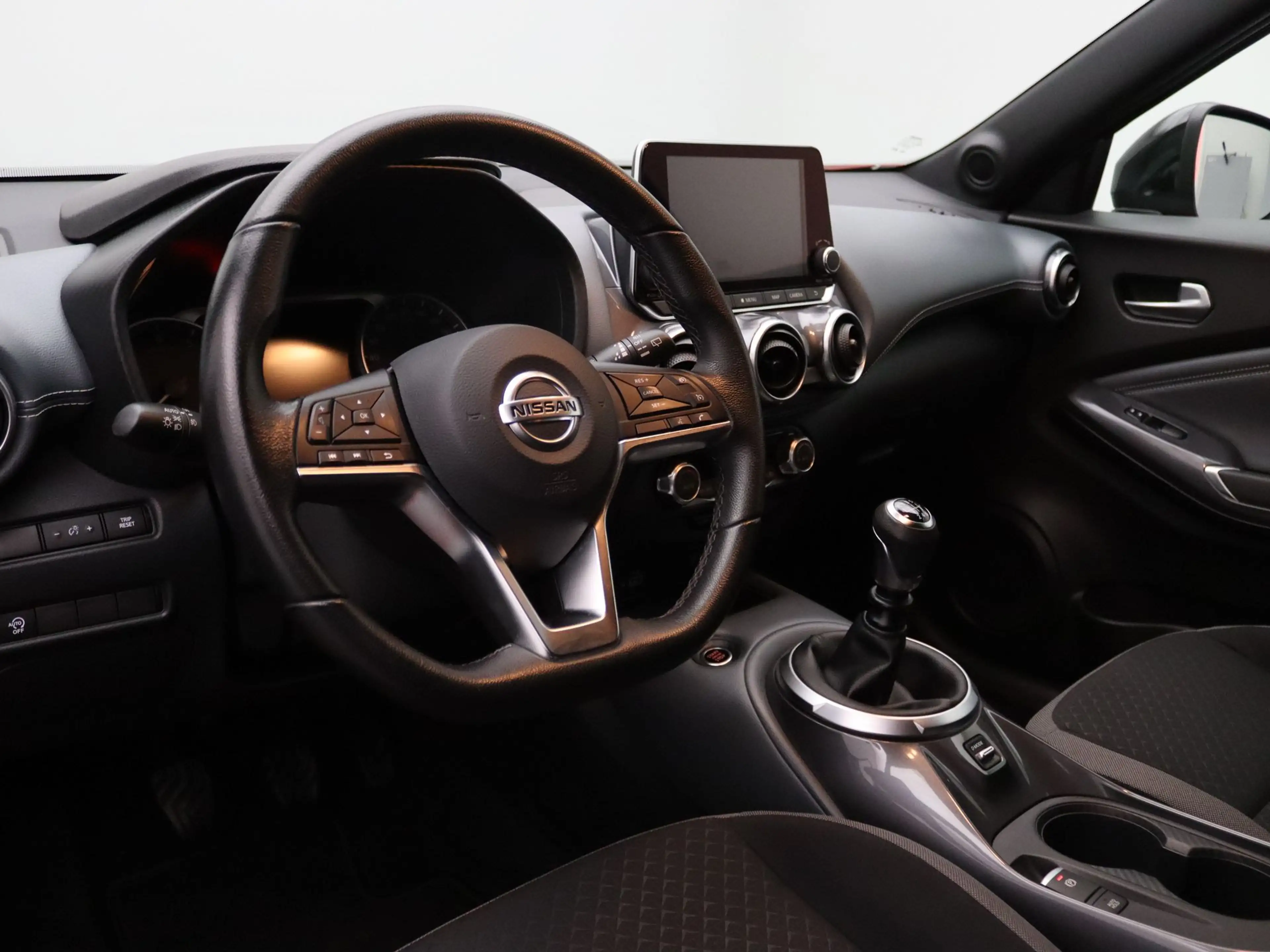 Nissan Juke DIG-T N-Connecta 115pk Camera | Cruise | Navi | Pa — photo 3