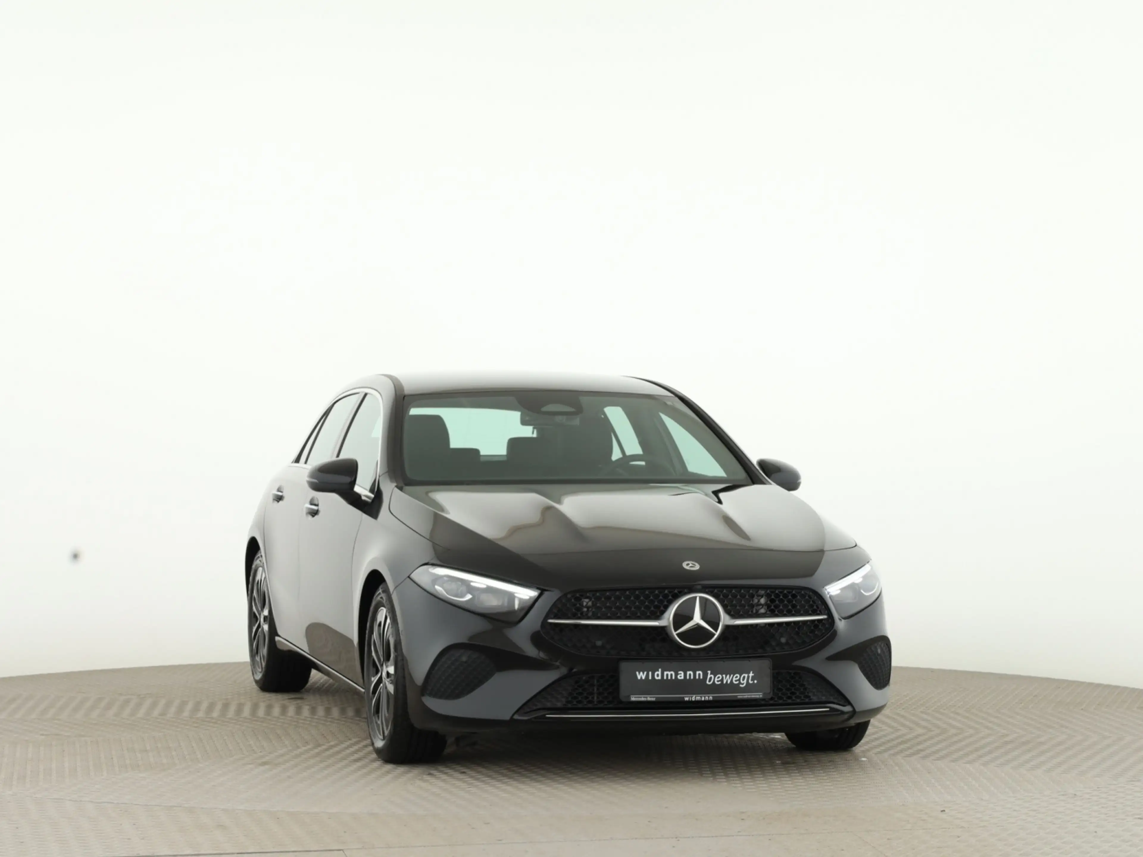 Mercedes-Benz A 200 Kompaktlimousine *AHK*LED*RKamera*Keyless* — photo 3