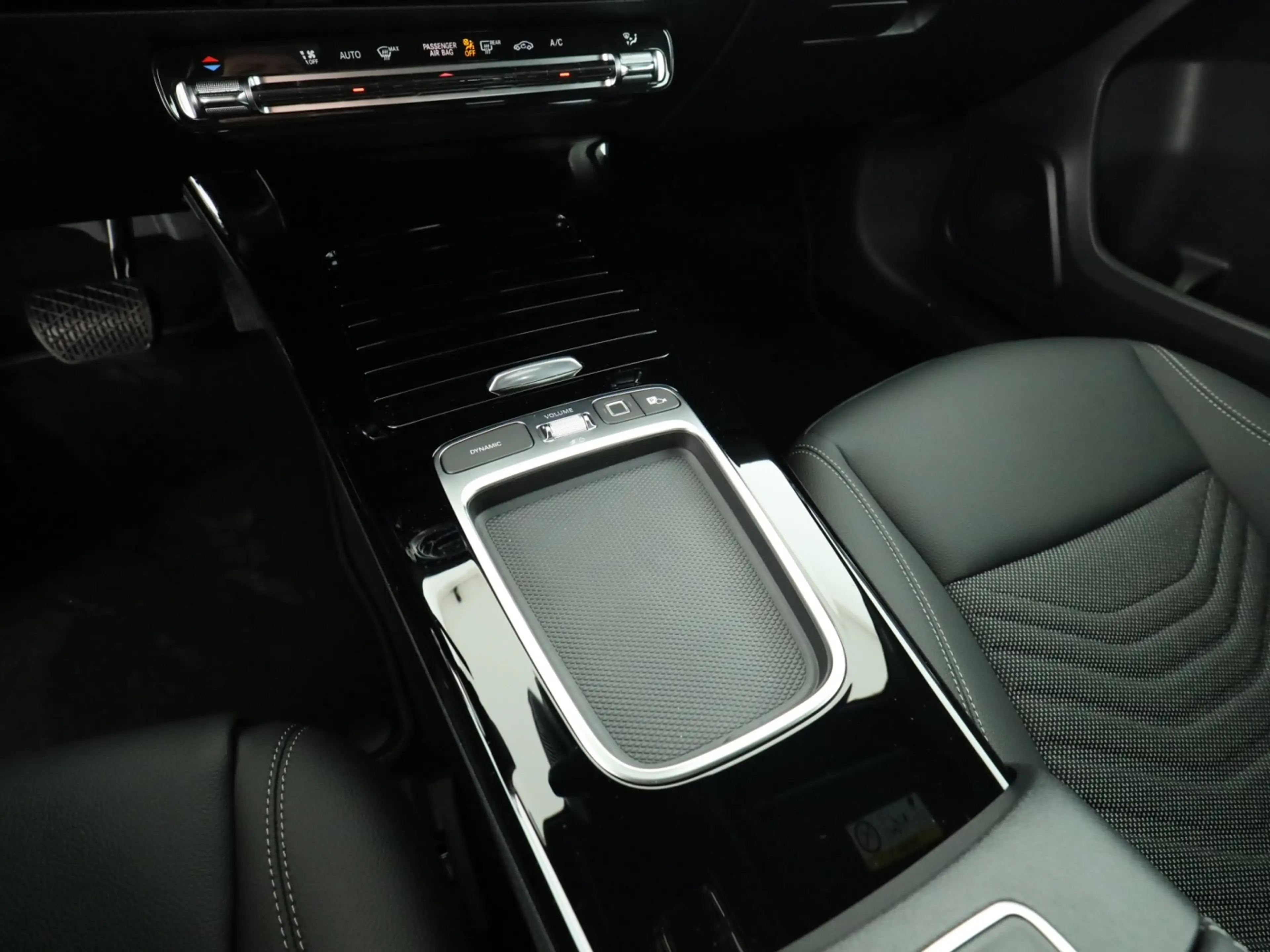 Mercedes-Benz A 200 Kompaktlimousine *AHK*LED*RKamera*Keyless* — photo 15