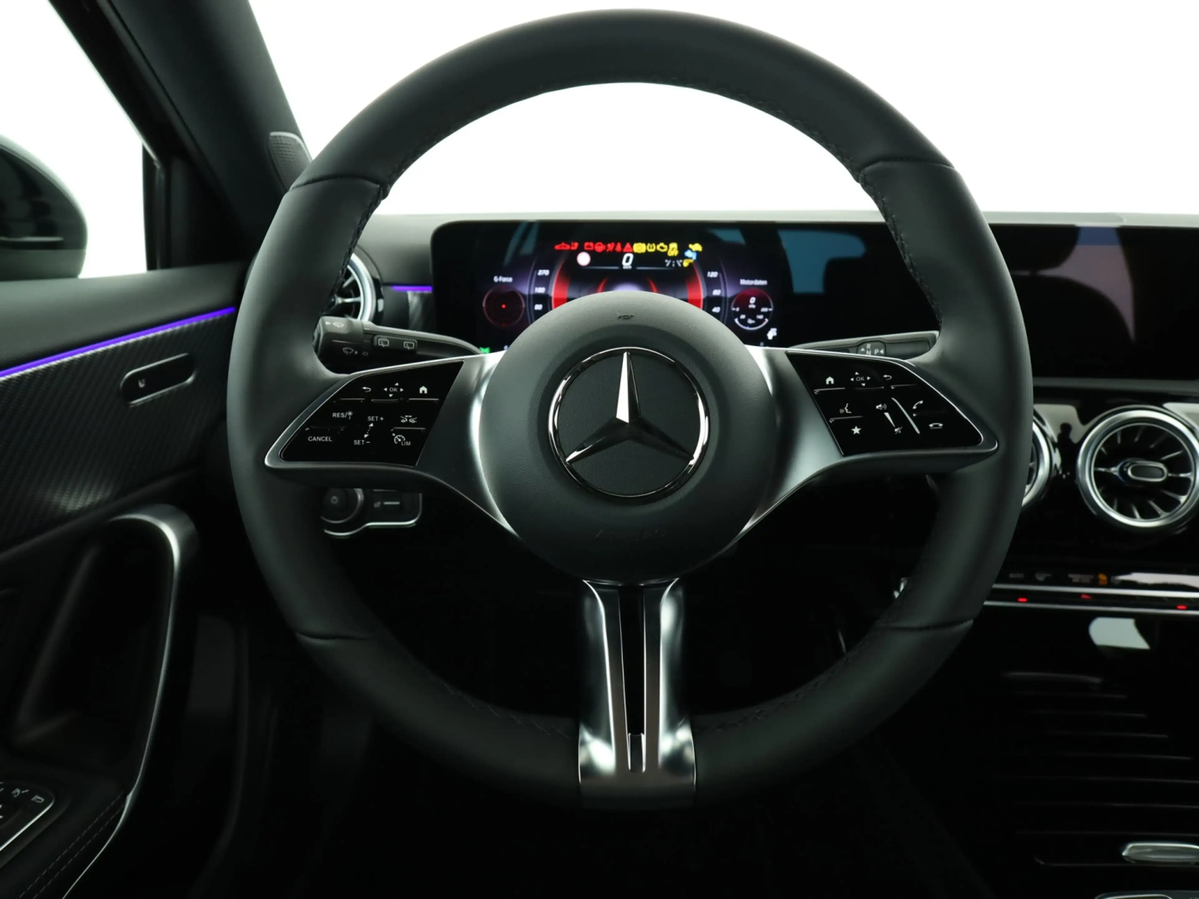 Mercedes-Benz A 200 Kompaktlimousine *AHK*LED*RKamera*Keyless* — photo 11