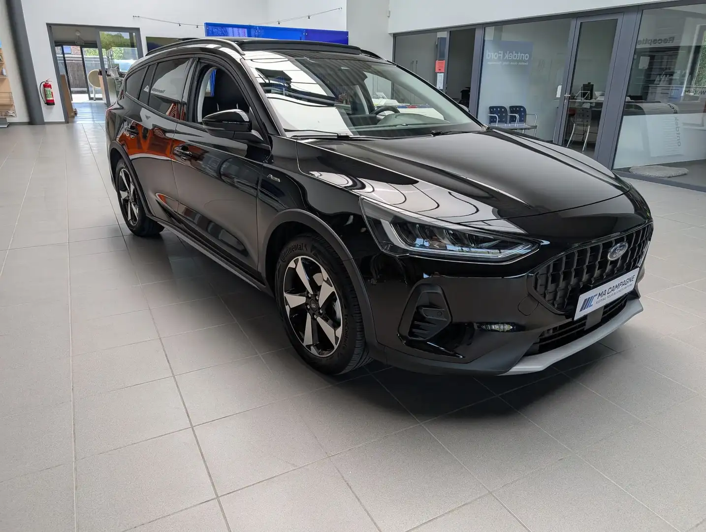Ford Focus Clipper Active 1.0i Mild Hybrid Ecoboost 155pk A7 Noir - 1