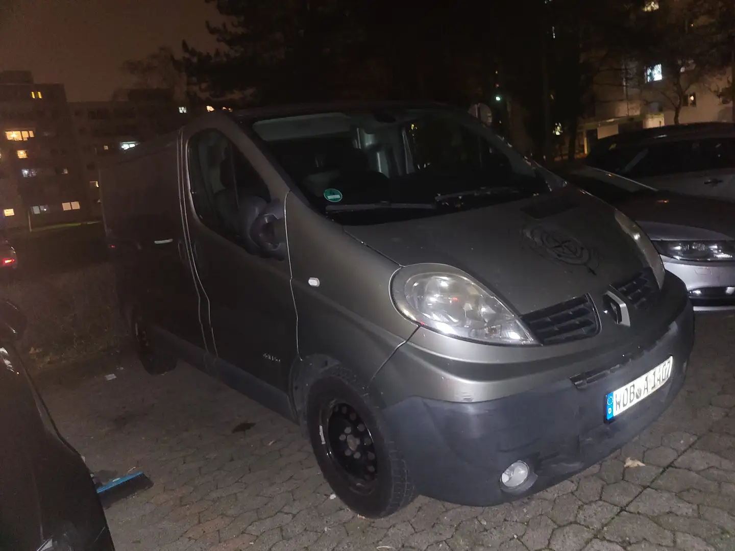 Renault Trafic Grau - 1