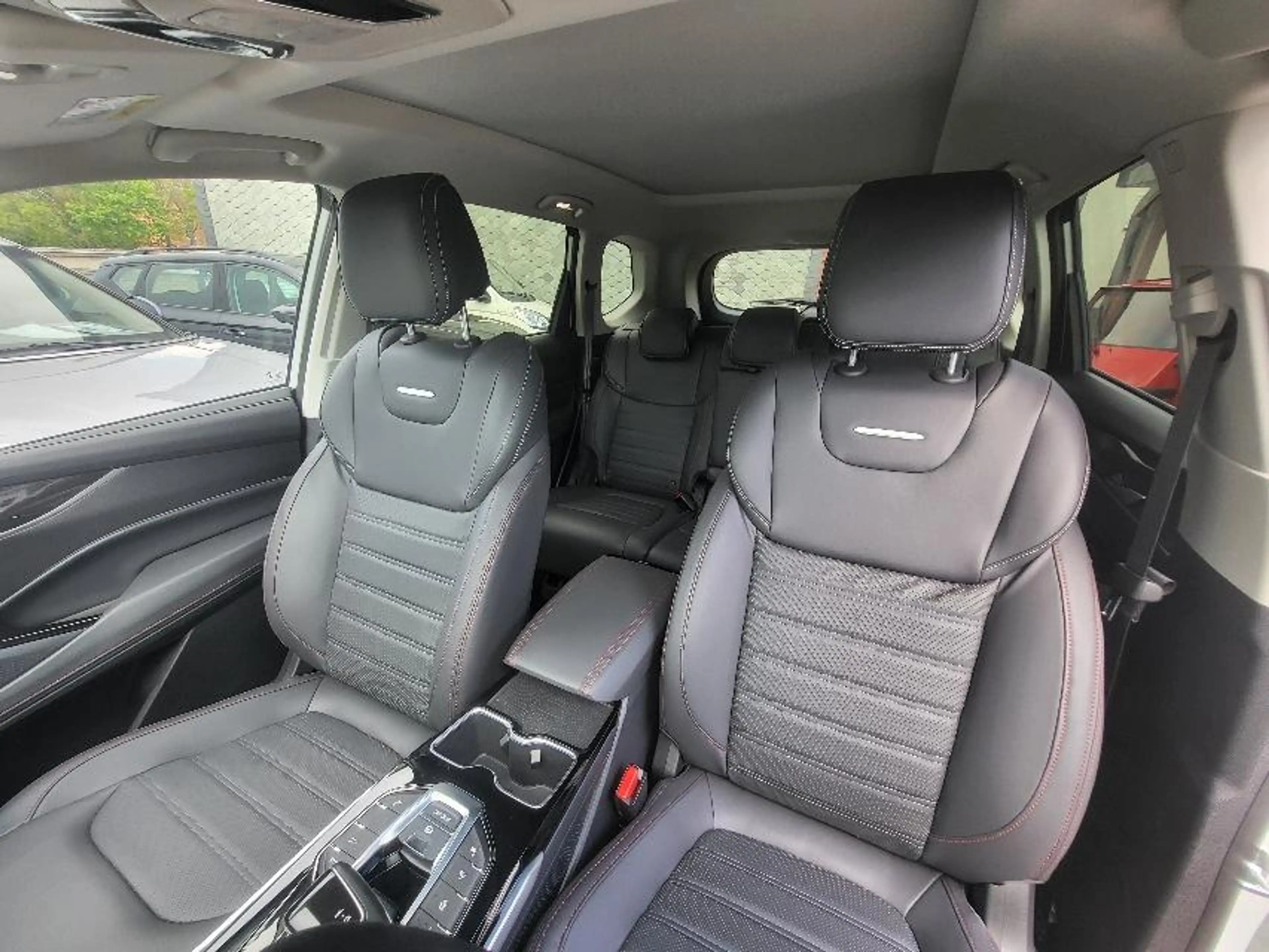 Maxus EUNIQ 6 LIMITED+ASSISTENTEN+LEDER+PANORAMA+360°+ — photo 11