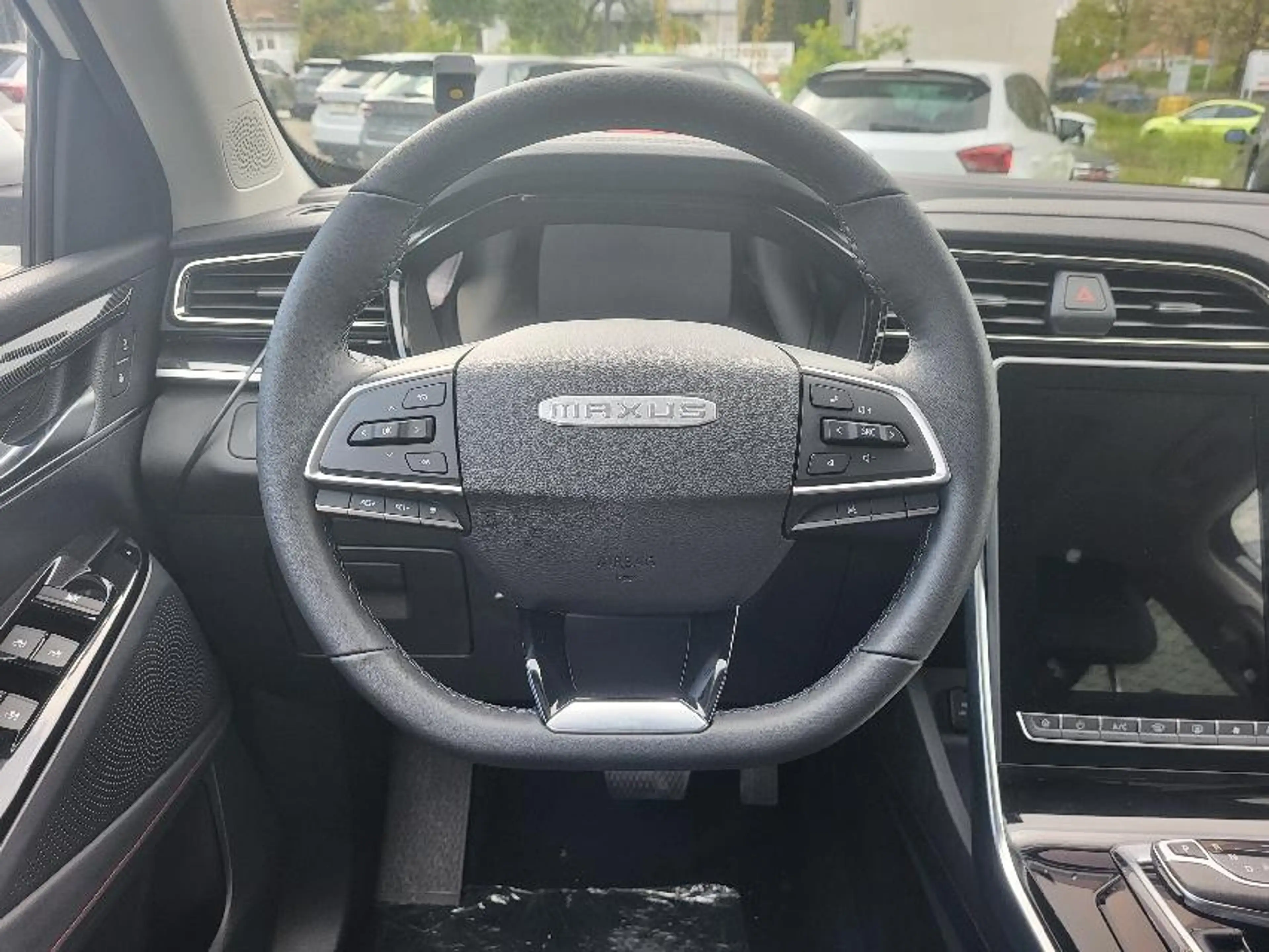 Maxus EUNIQ 6 LIMITED+ASSISTENTEN+LEDER+PANORAMA+360°+ — photo 14