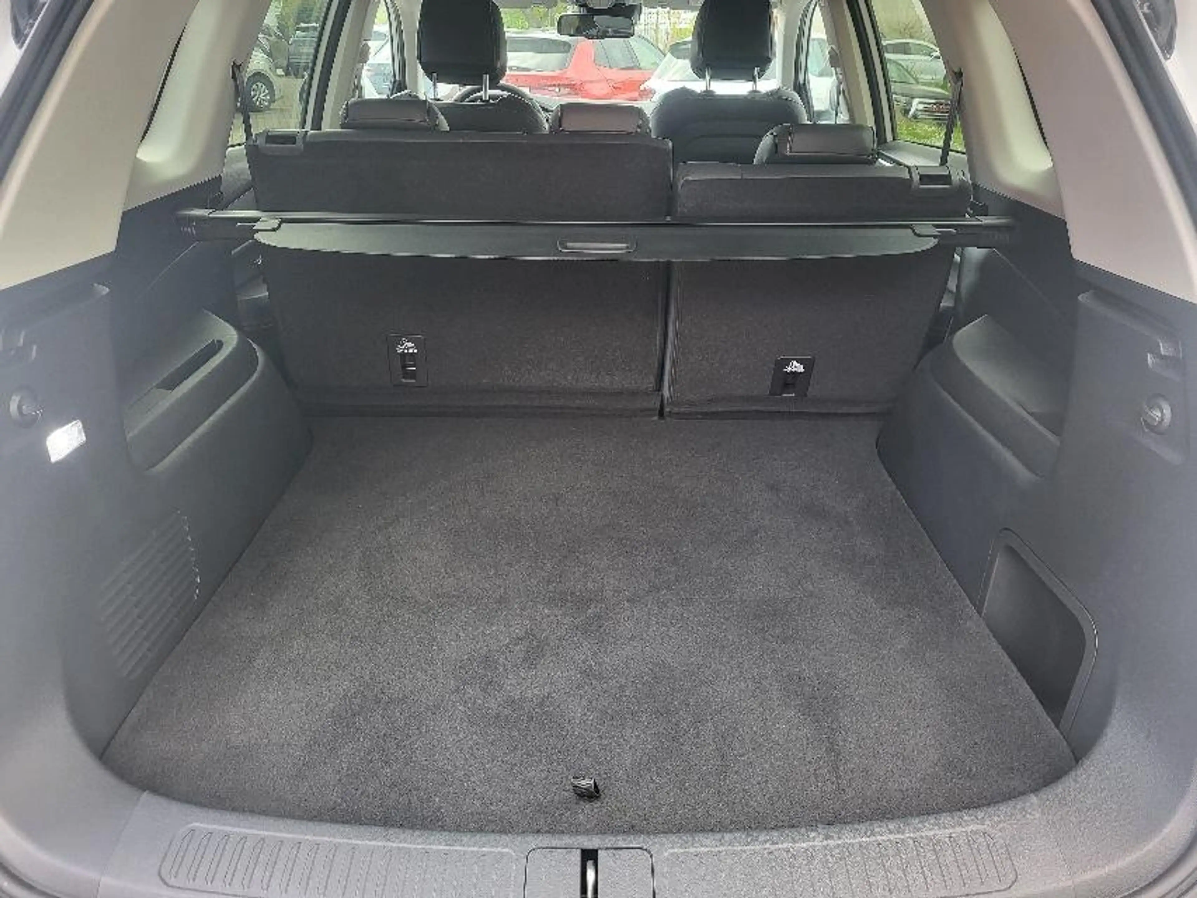 Maxus EUNIQ 6 LIMITED+ASSISTENTEN+LEDER+PANORAMA+360°+ — photo 8