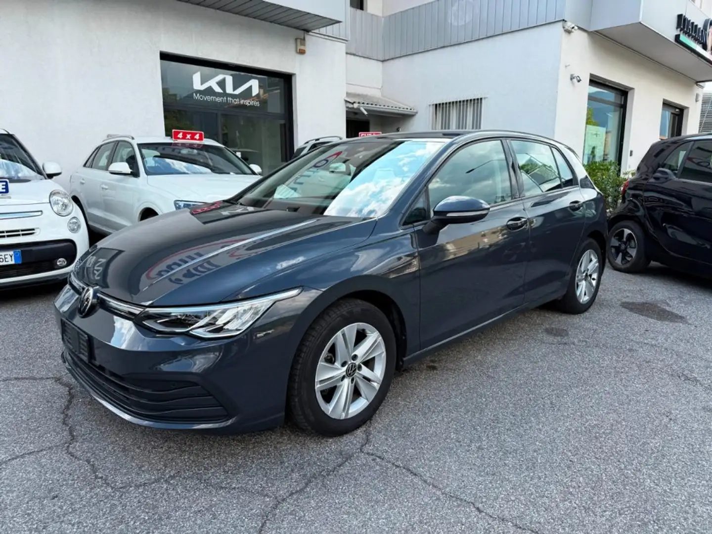 Volkswagen Golf 1.0 TSI EVO Life Grijs - 2