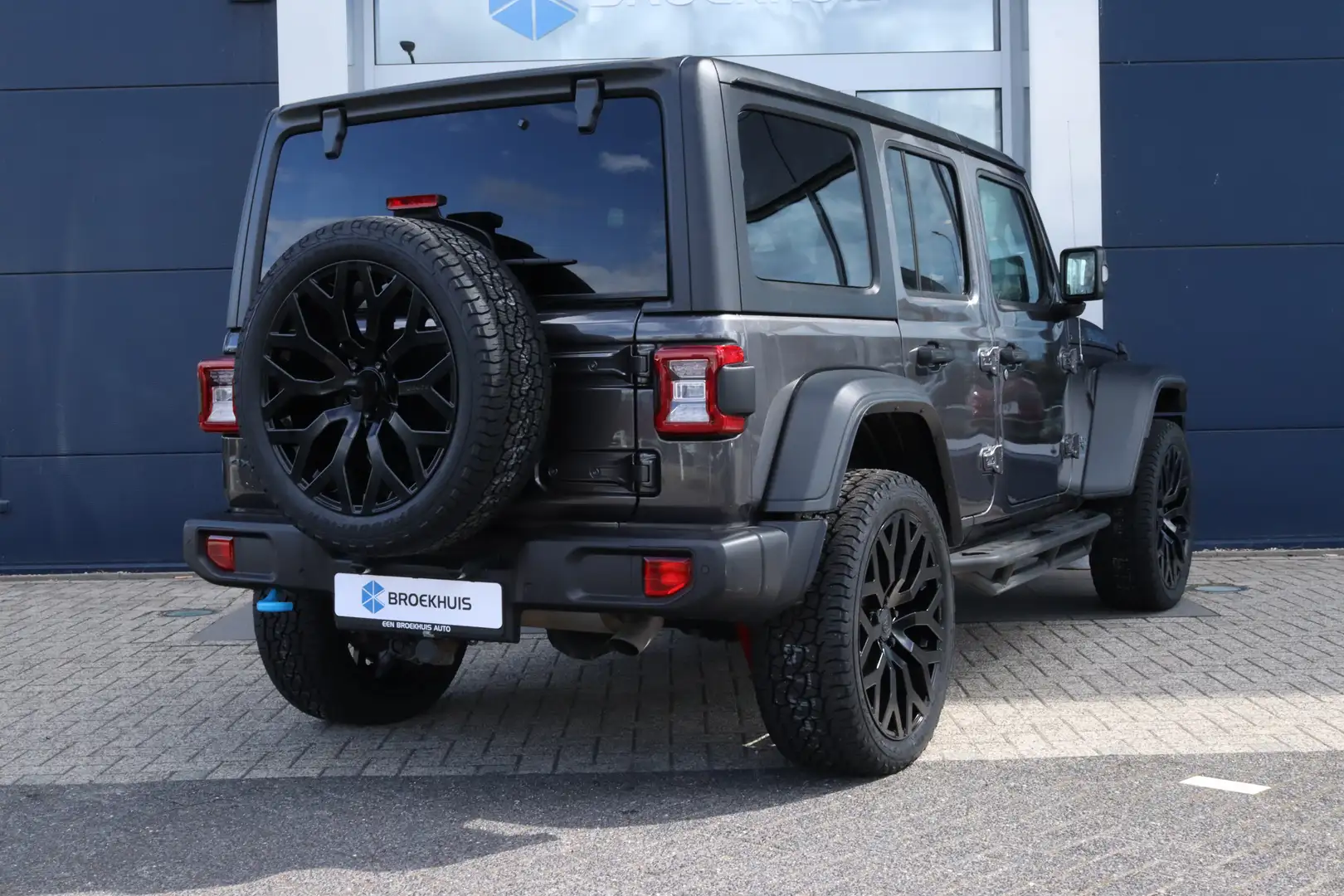 Jeep Wrangler Unlimited 4xe 380 Rubicon | BTW Auto | 22 Inch Bru Grijs - 2