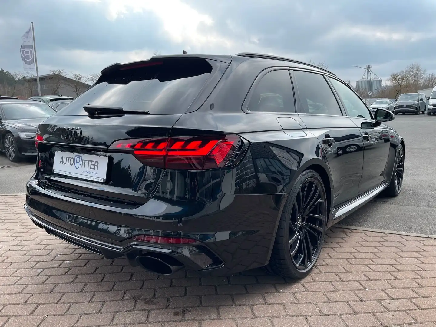 Audi RS4 Avant quattro Keramik+CARBON TOP Zustand Schwarz - 2
