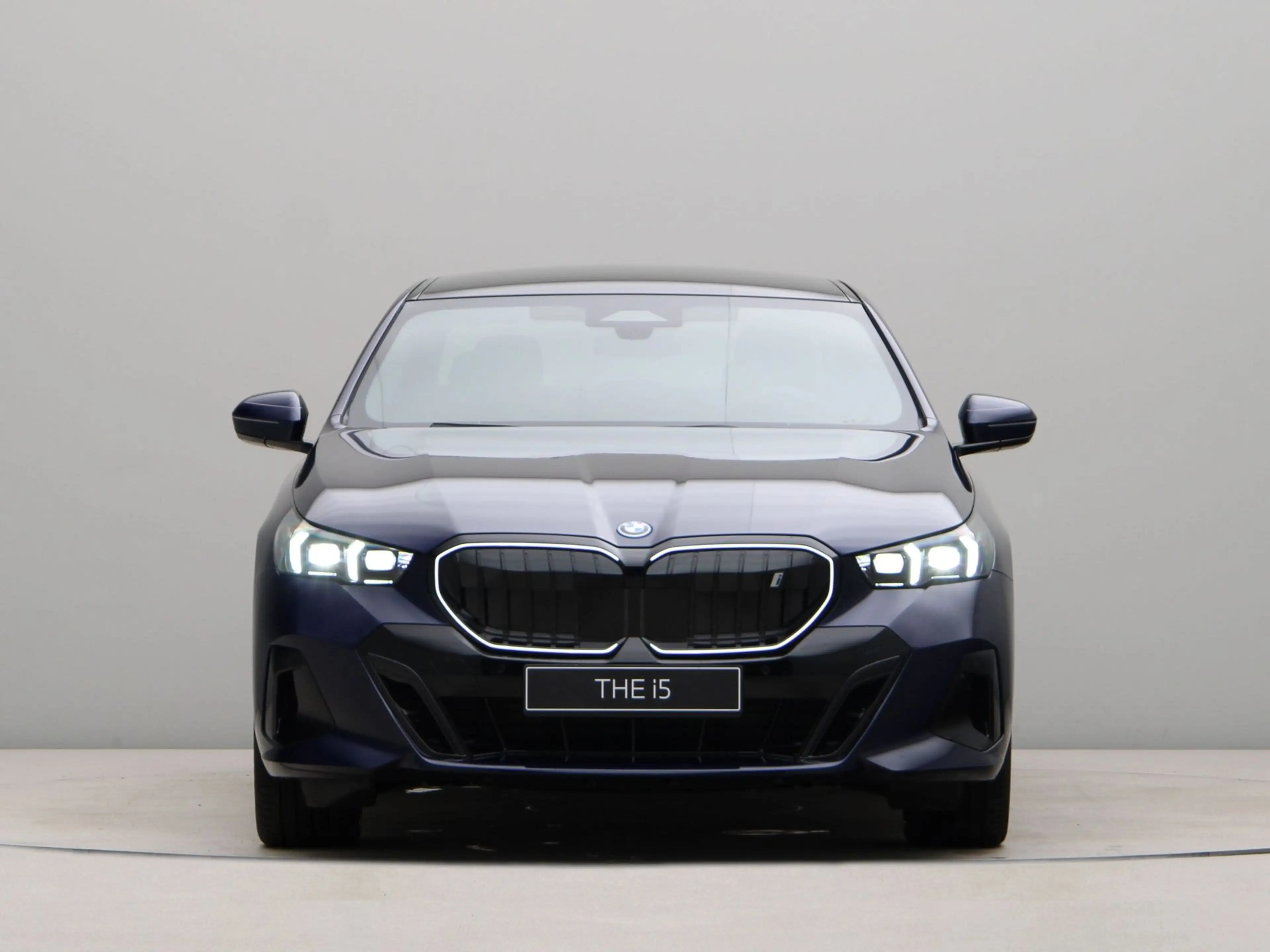 BMW i5 Sedan eDrive 40 M Sport Pro — photo 2