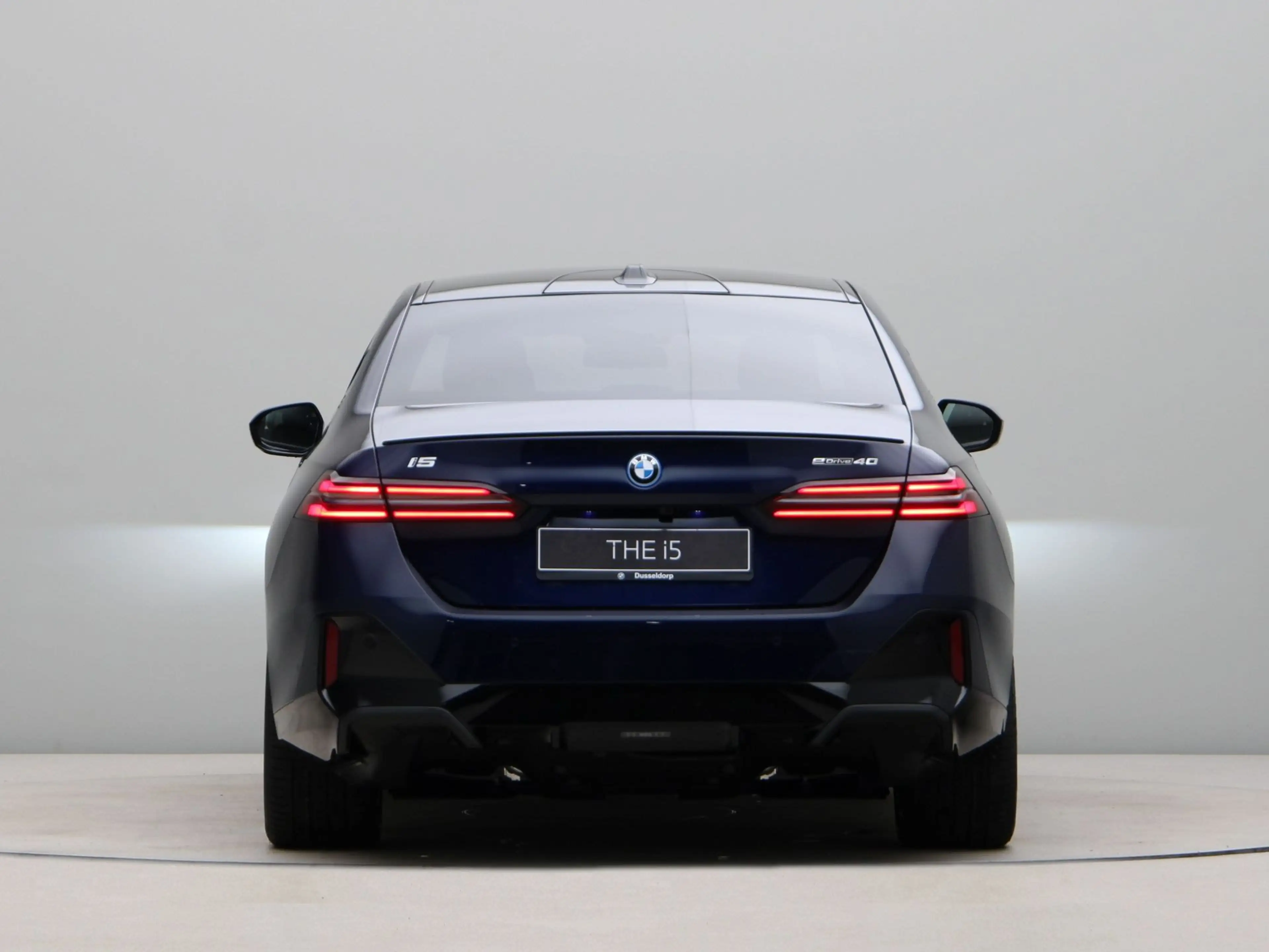 BMW i5 Sedan eDrive 40 M Sport Pro — photo 6