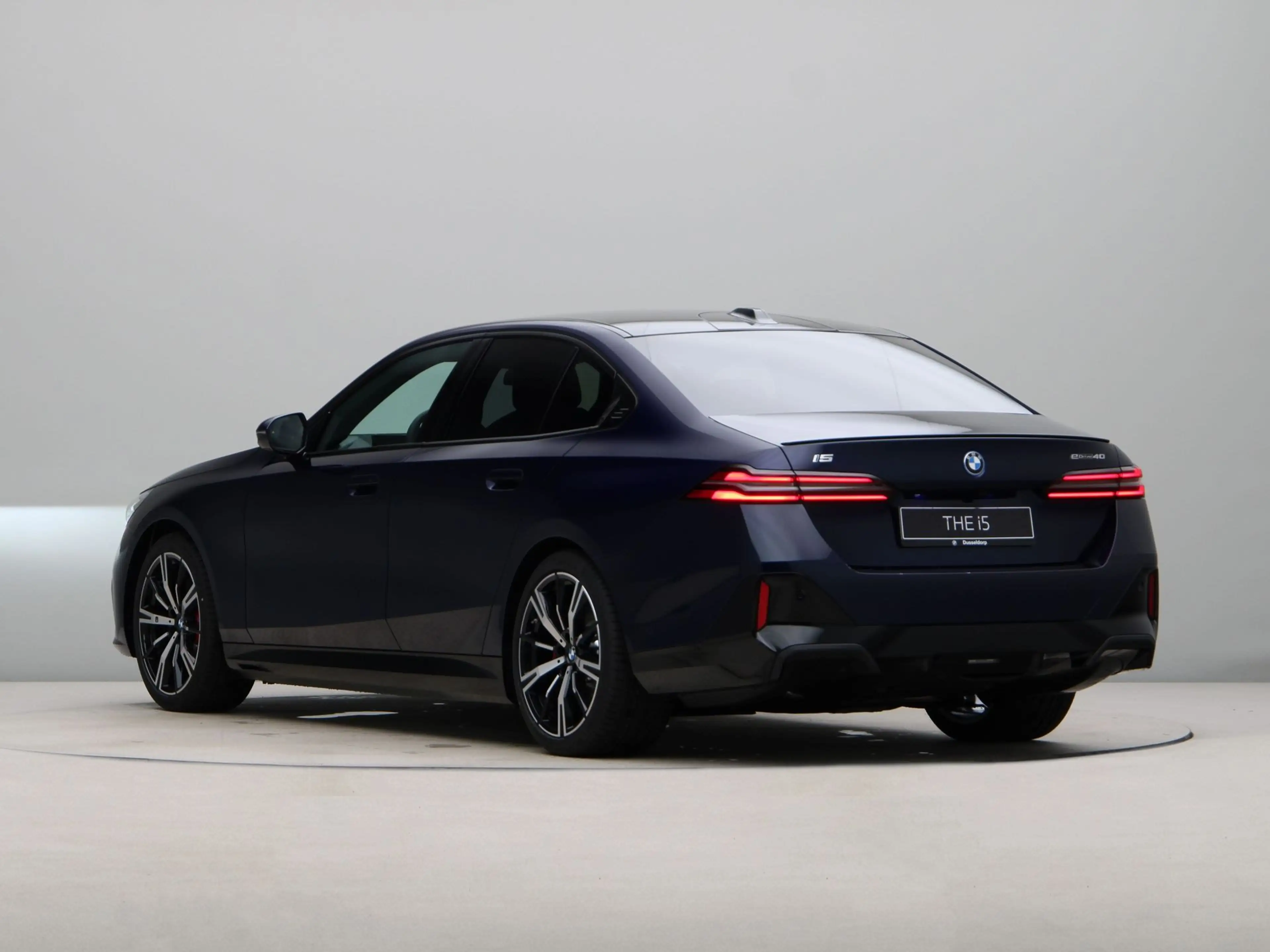 BMW i5 Sedan eDrive 40 M Sport Pro — photo 7