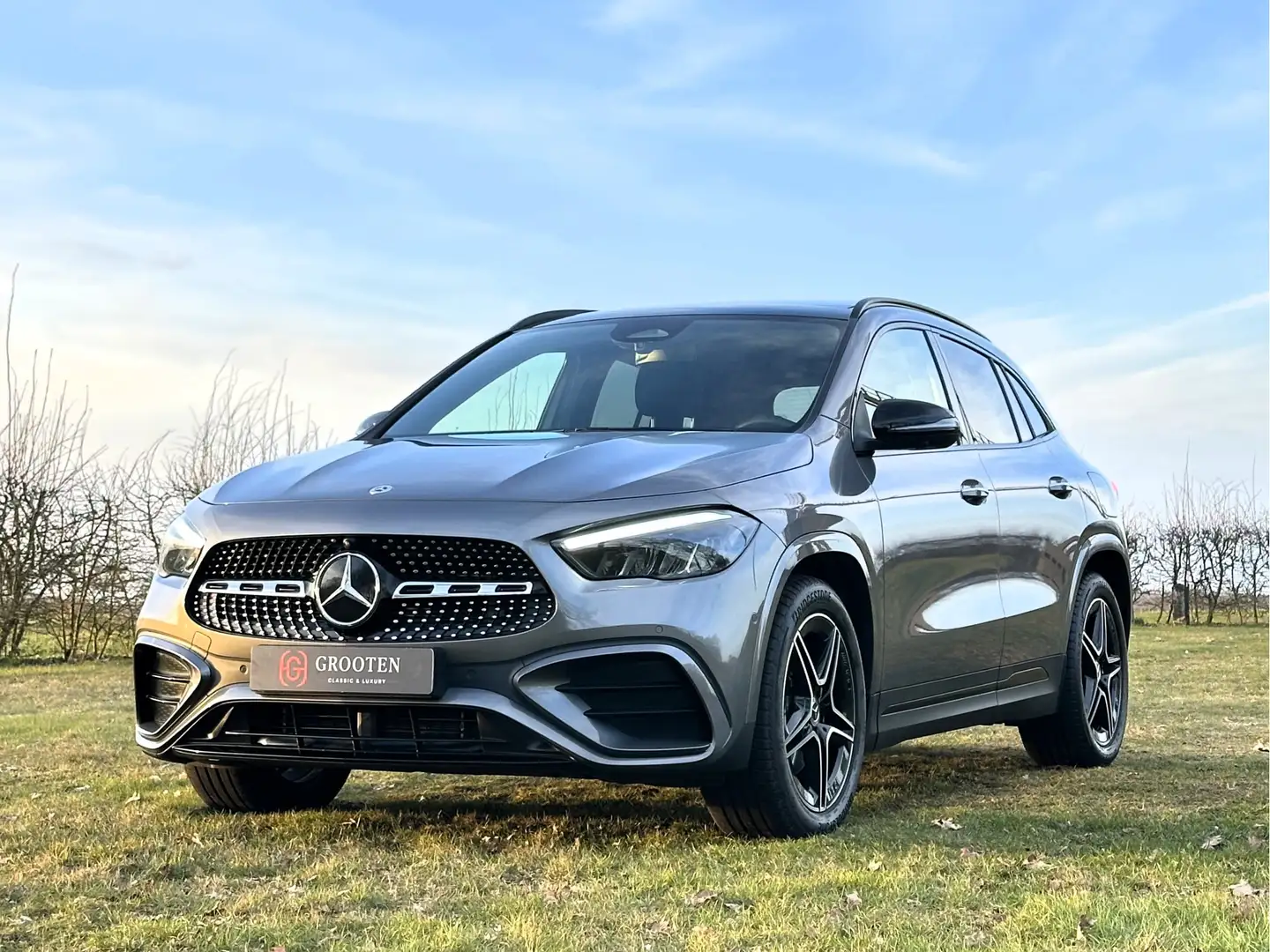 Mercedes-Benz GLA 200 Edition AMG Line - Night - Pano - Carbon Grijs - 2