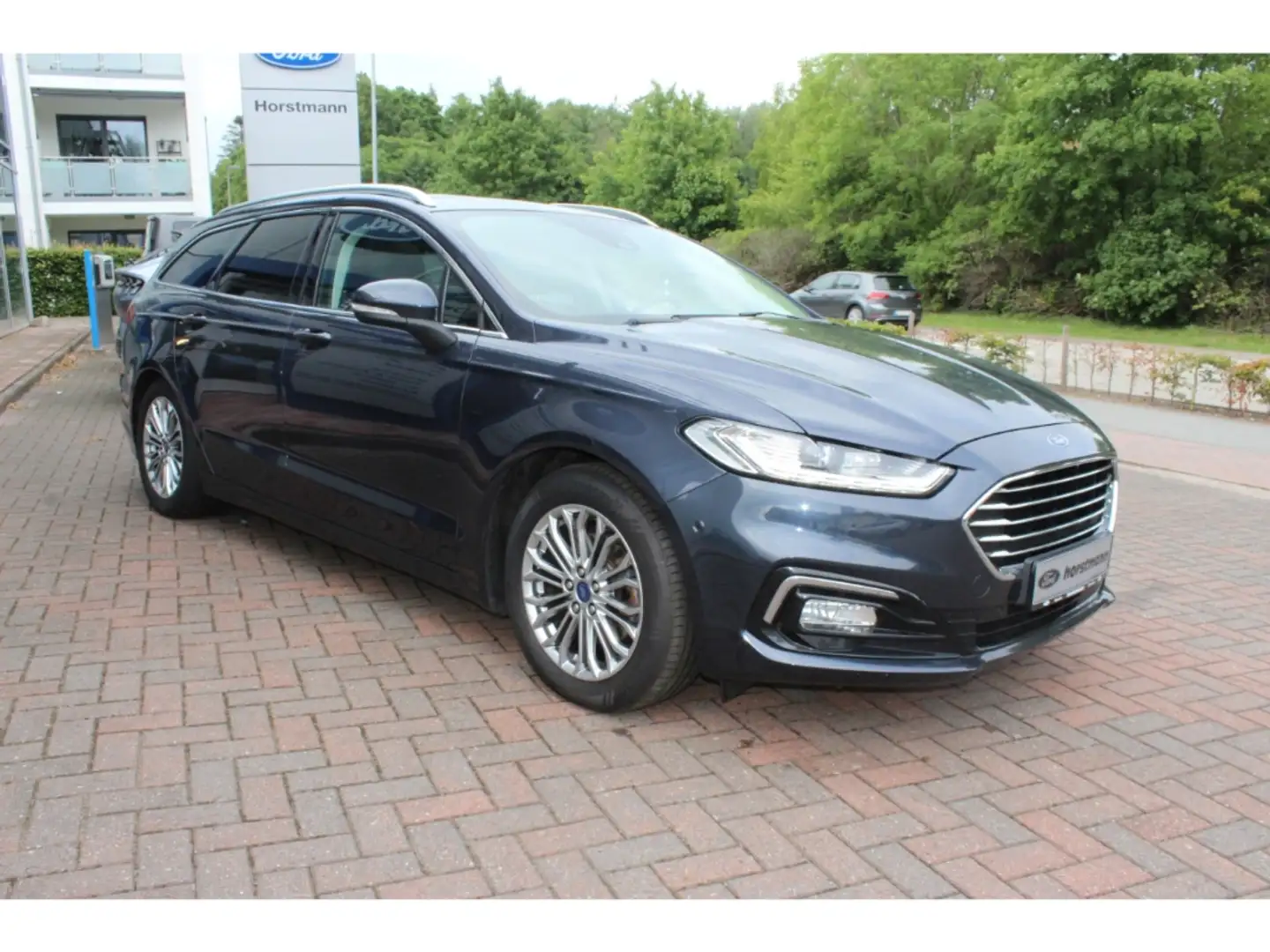 Ford Mondeo TITANIUM TURNIER, LEDER, PANO, AHK, NAVI, LED, BEH Blauw - 2