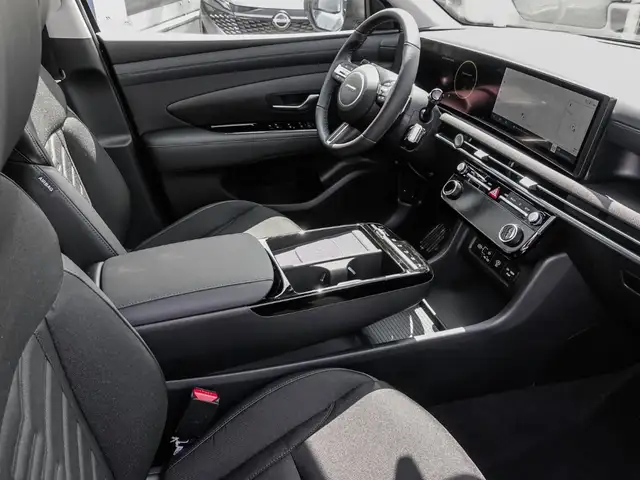 Hyundai Tucson view 4