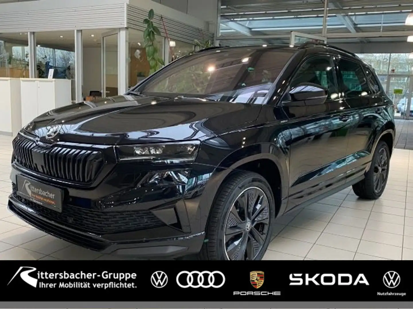 Skoda Karoq Sportline 1,5 TSI 110 kW Verfügbar ab Juni Schwarz - 1