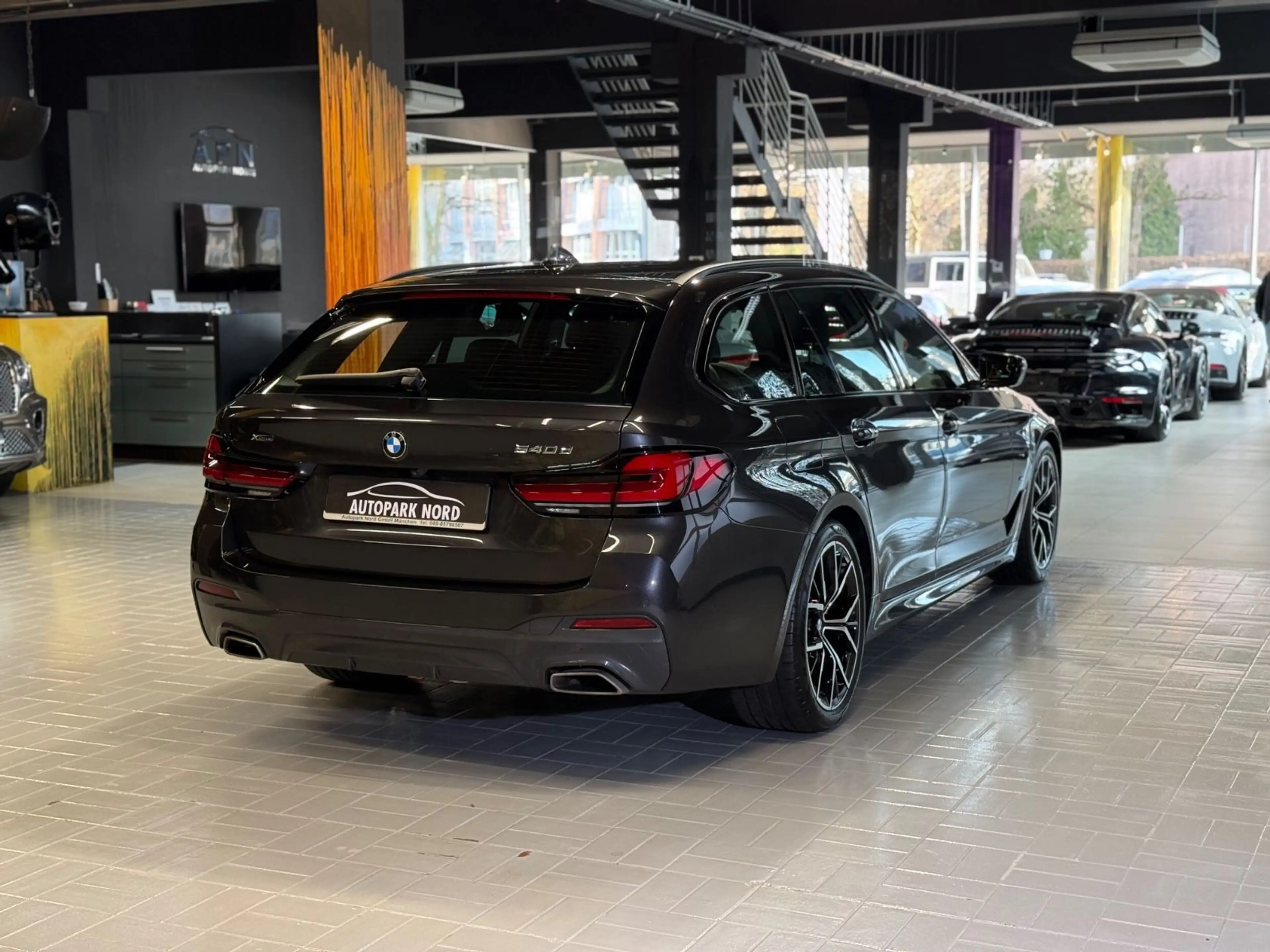 BMW 540 d xDrive M Sport~LASER~ACC~HEAD-UP~KAMERA~ — photo 7