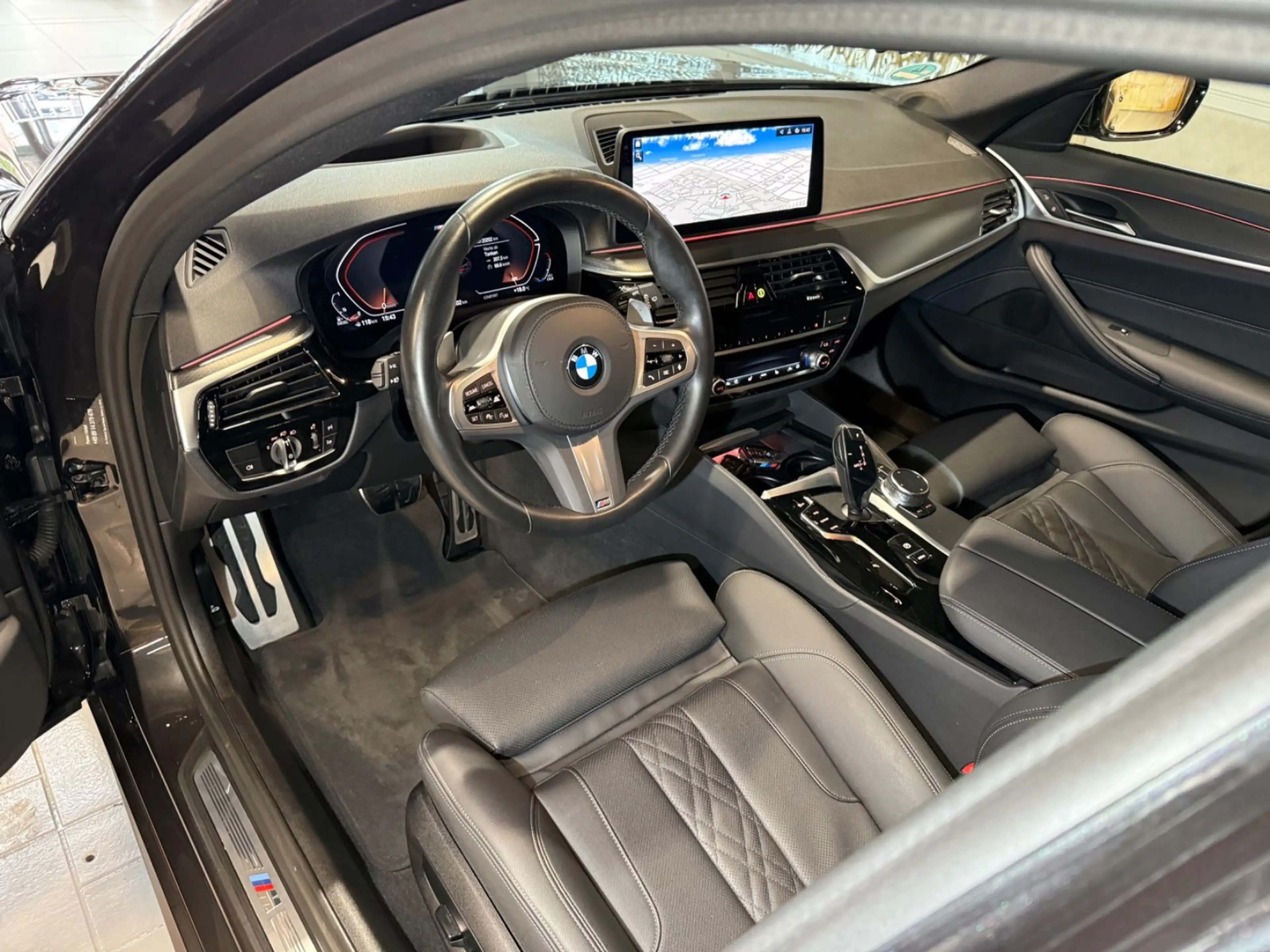 BMW 540 d xDrive M Sport~LASER~ACC~HEAD-UP~KAMERA~ — photo 13