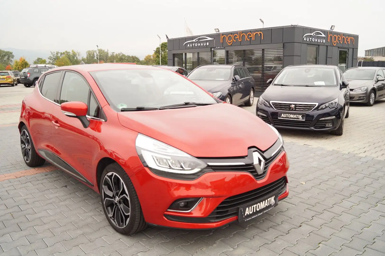 Renault Clio IV Intens AUTOMATIKPDC SHZ Tempoma Klimaaut Rot - 1