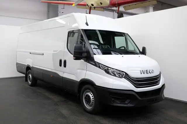 Iveco Daily 35S18HA8 V | 3.0 L + KAMERA + Sitzheizung