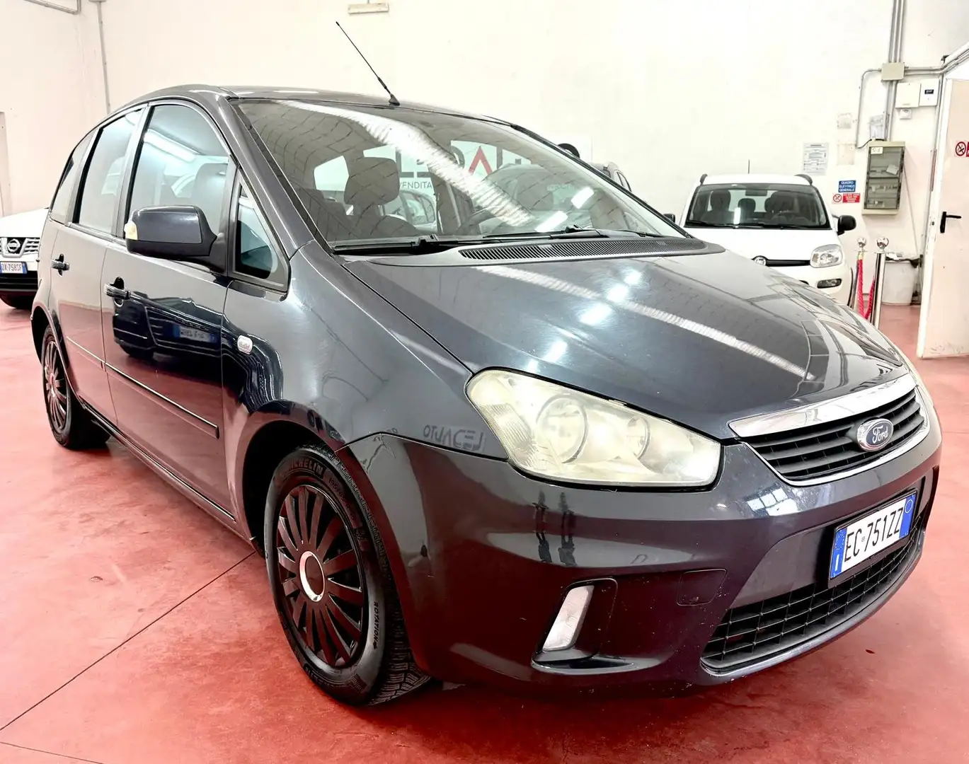 Ford C-Max C-Max1.6 tdci Titanium Pack 110cv dpf Grau - 1