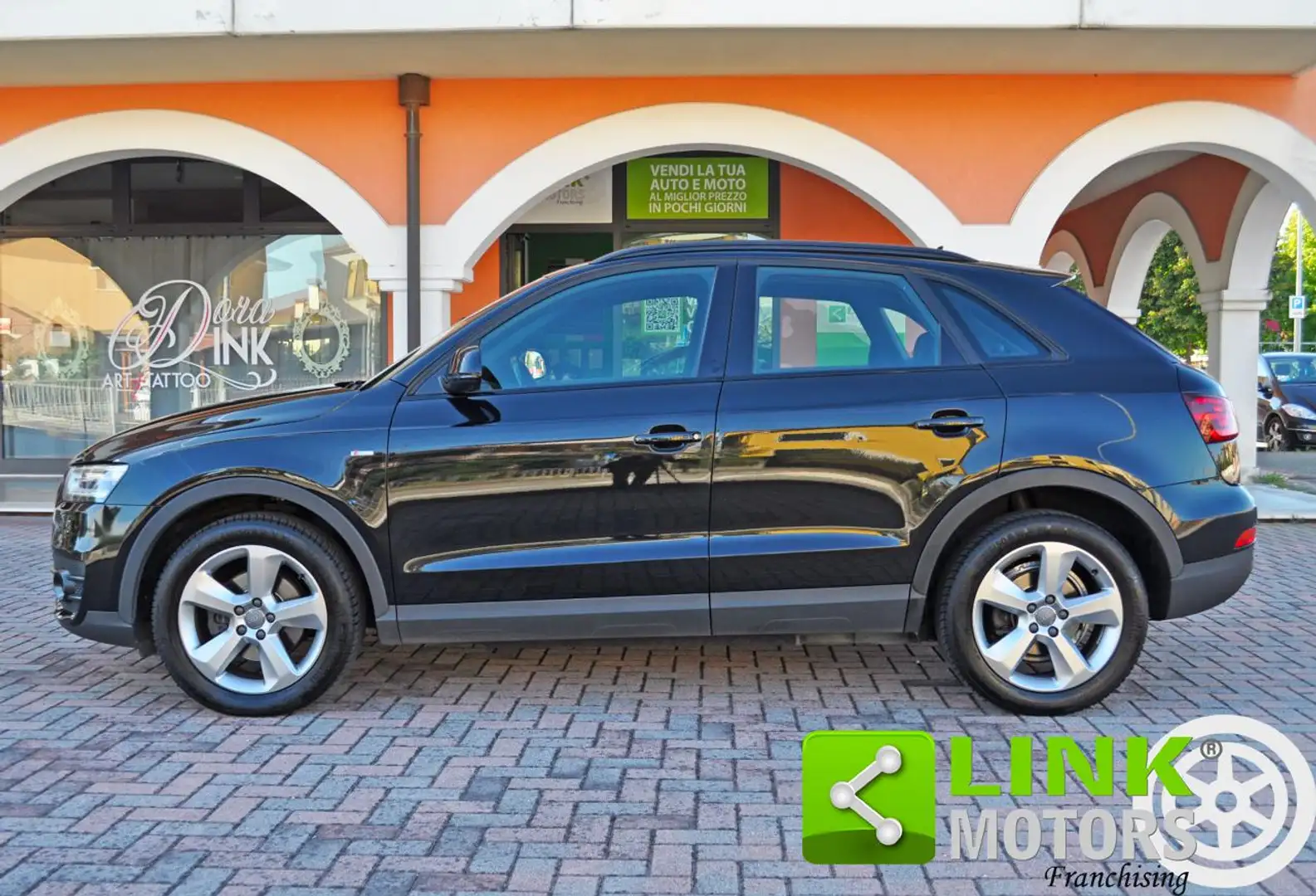 Audi Q3 2.0 S-LINE quattro S tronic Nero - 2