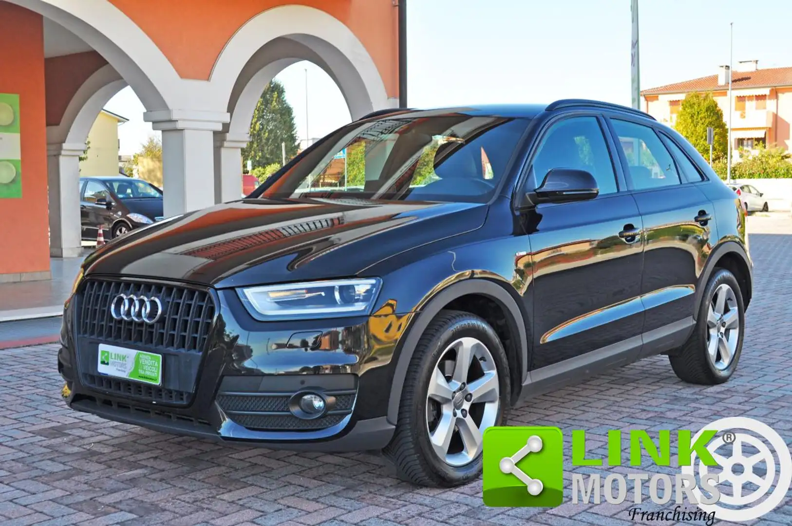 Audi Q3 2.0 S-LINE quattro S tronic Nero - 1