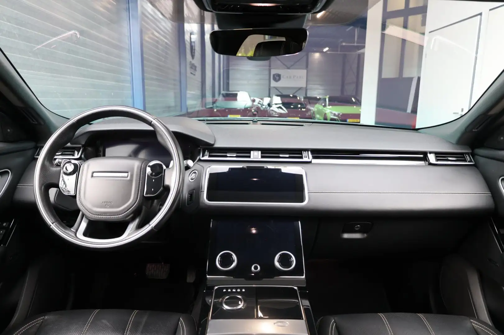 Land Rover Range Rover Velar 3.0 D300 AWD R-Dynamic HSE LED/VIRTUAL/SFEER/PANO/ Noir - 2