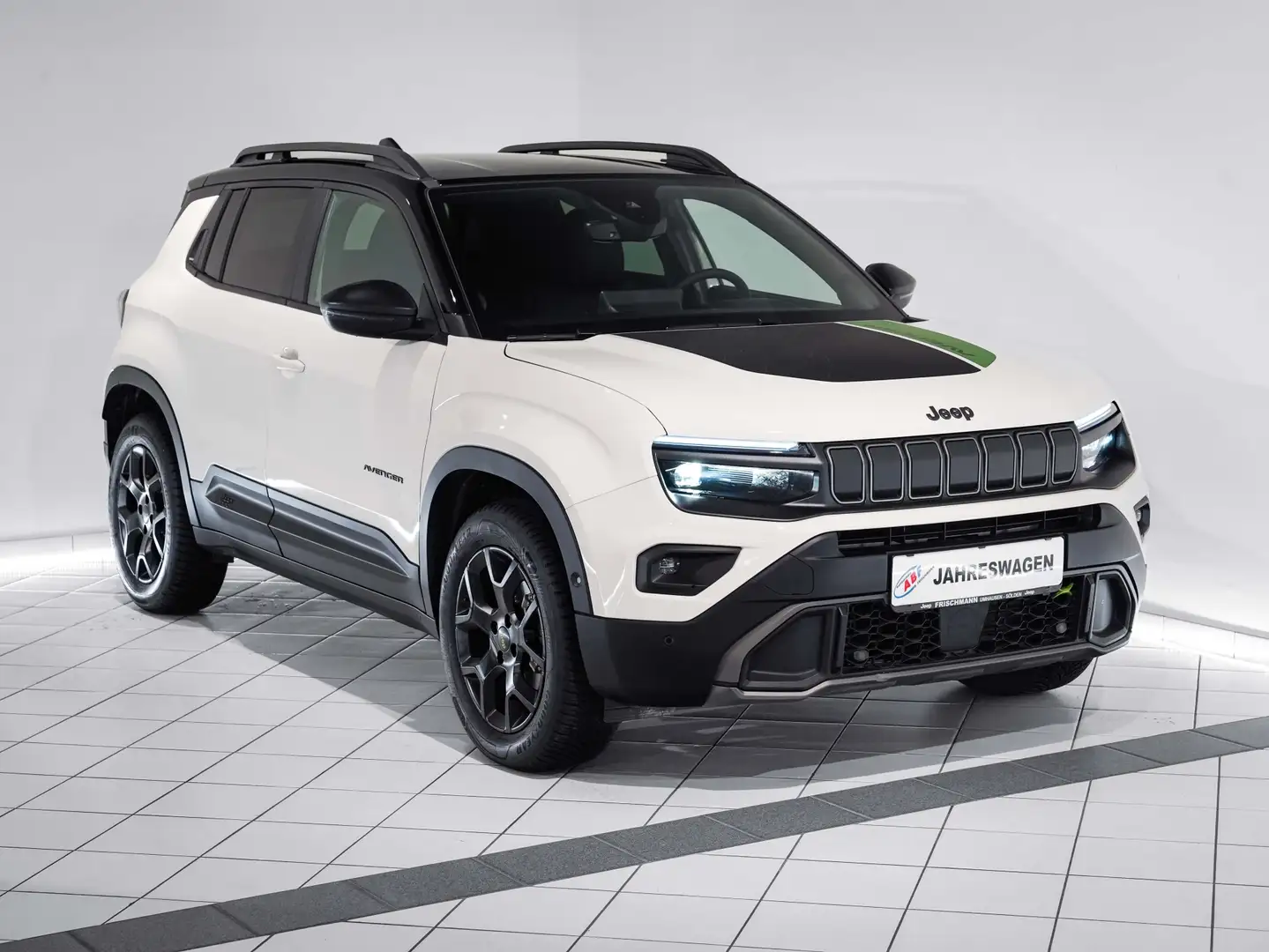 Jeep Avenger Upland 4xe Weiß - 2