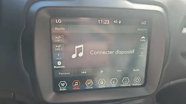 Jeep Renegade view 13