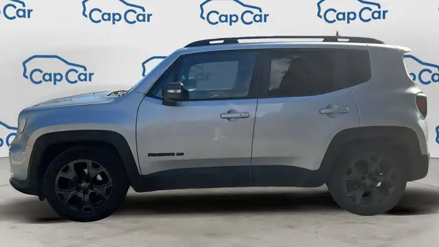 Jeep Renegade view 2