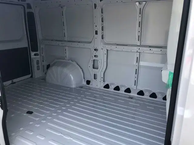 Fiat Ducato view 6