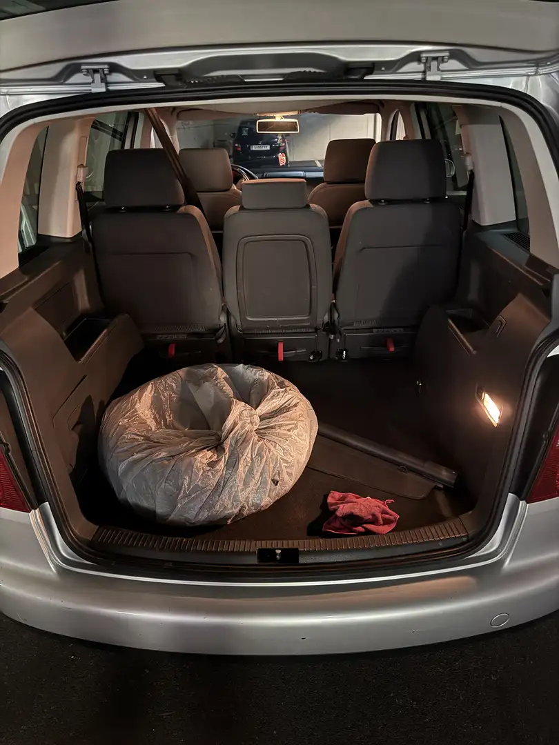 Volkswagen Touran 1.9 TDI Trendline - 2