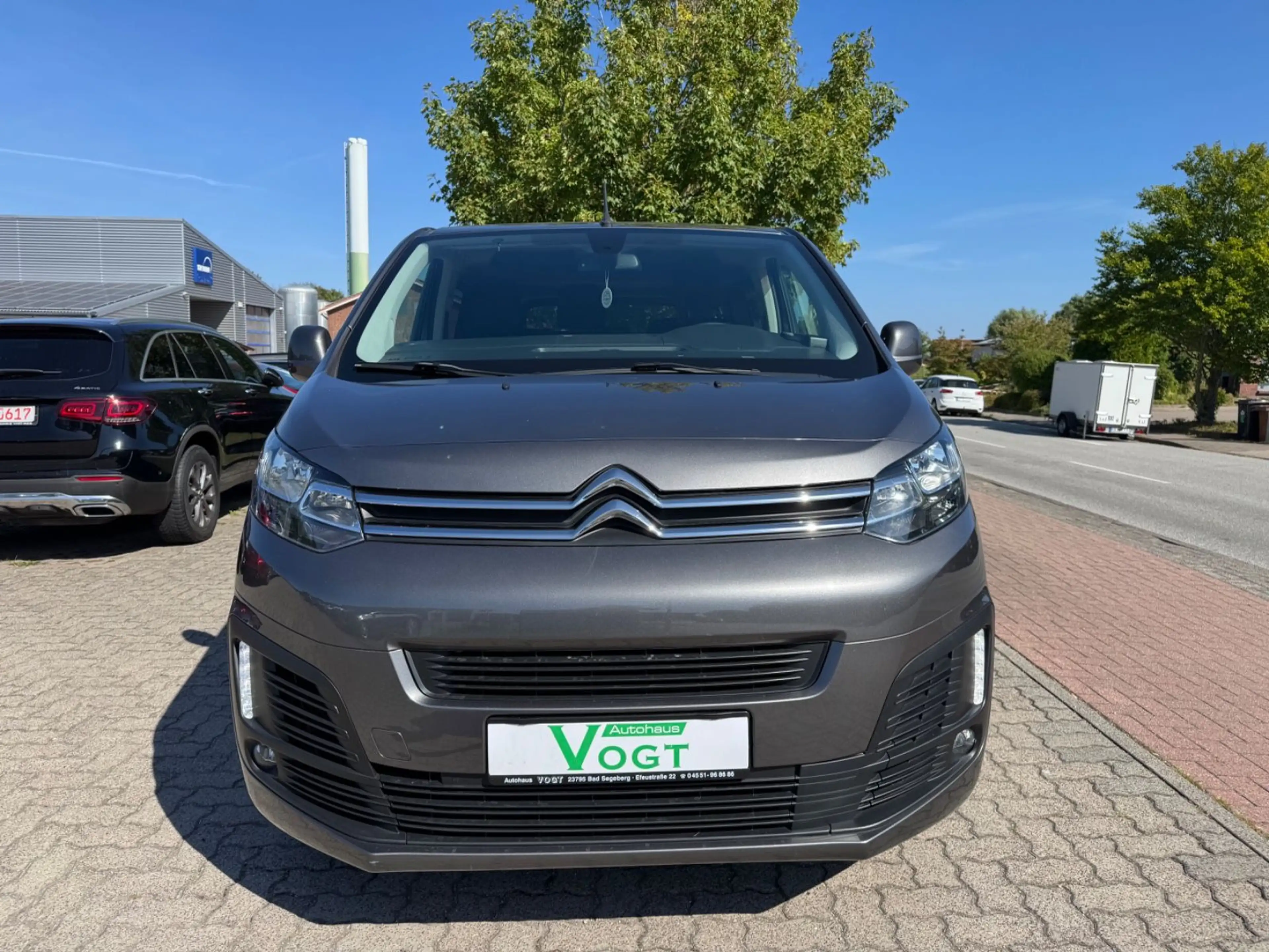 Citroen Spacetourer Business M KLIMA/NAVI/CARPLAY — photo 2