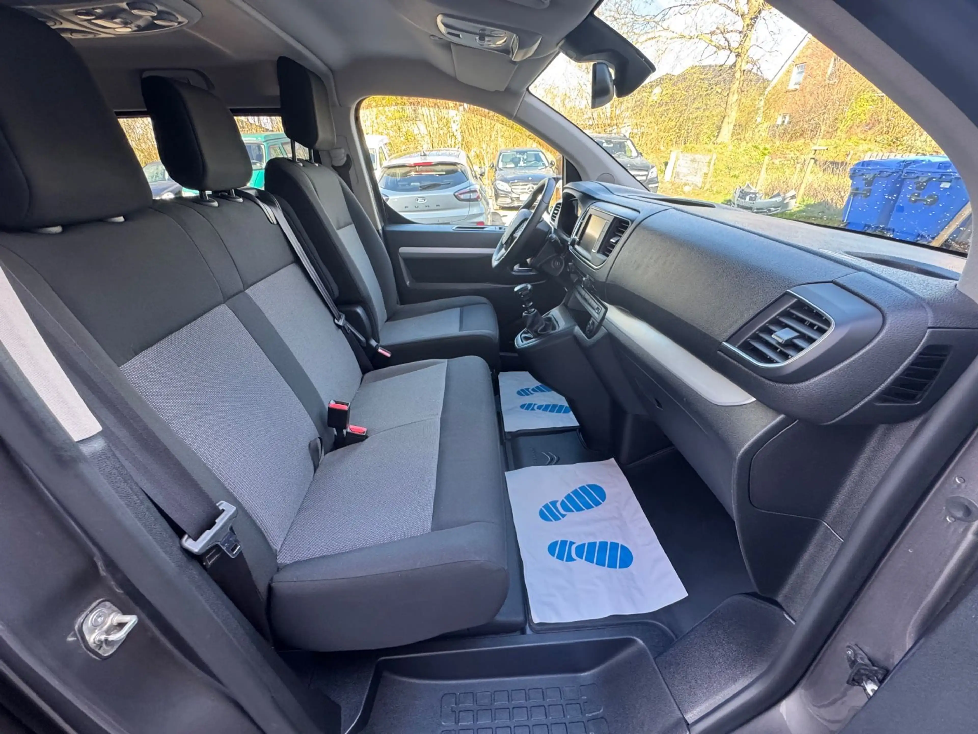 Citroen Spacetourer Business M KLIMA/NAVI/CARPLAY — photo 9