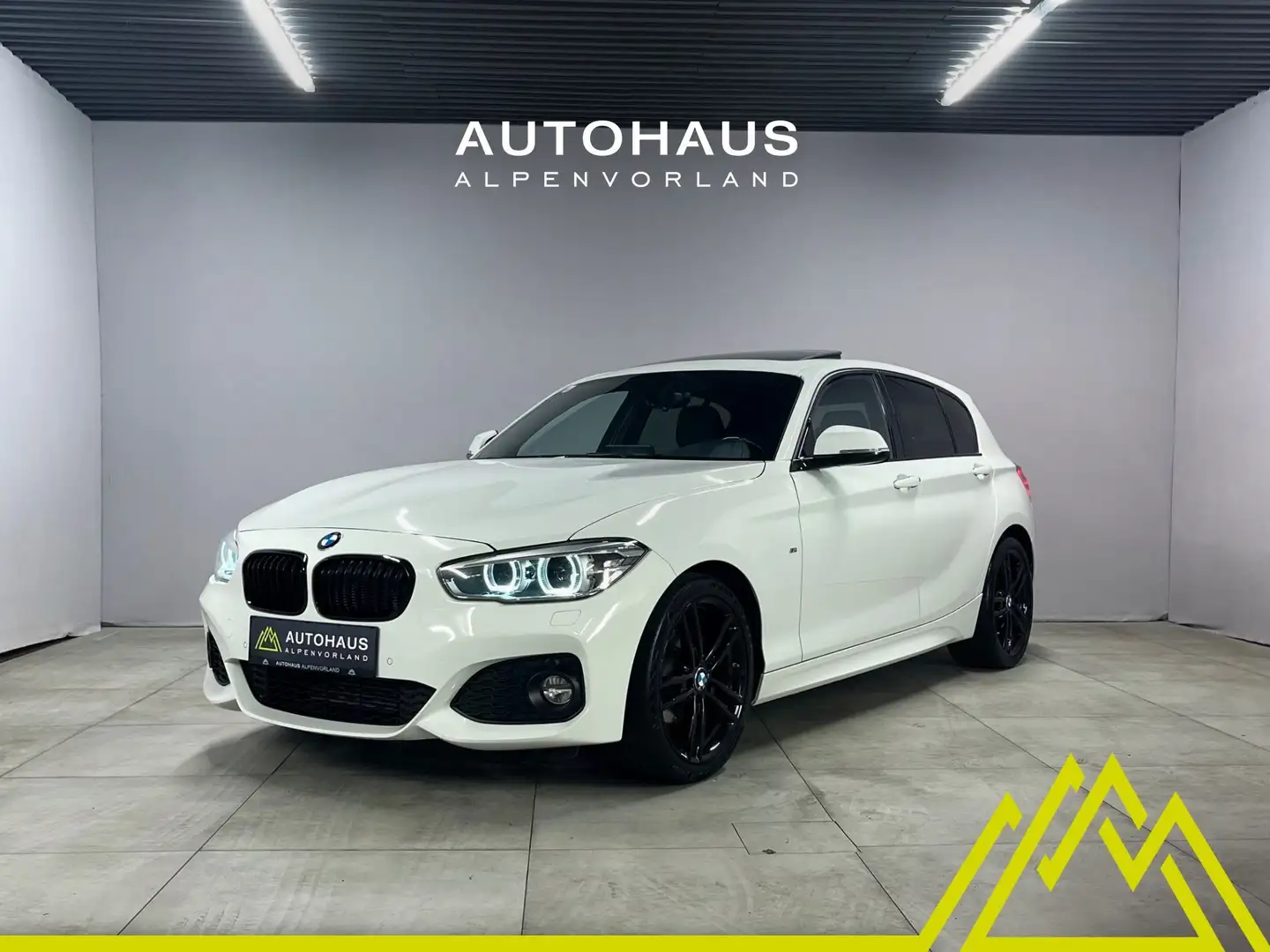BMW 116 d Aut. ***M-Sport | Schiebedach*** Weiß - 1