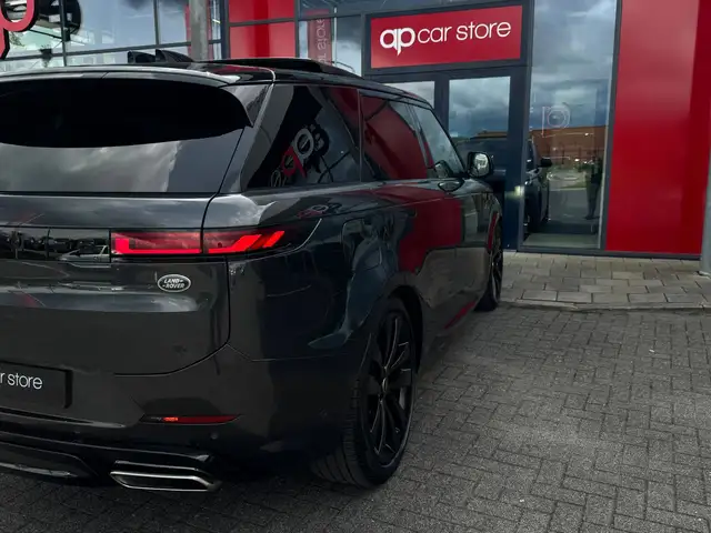 Land Rover Range Rover Sport view 7