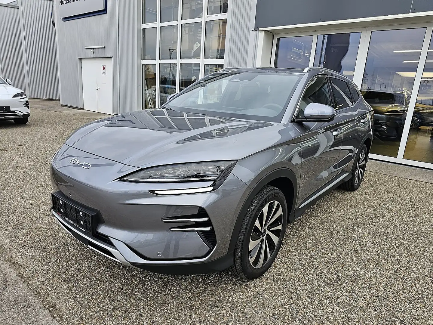 BYD Seal U Comfort Österreich Paket 71.8 kWh Grau - 2