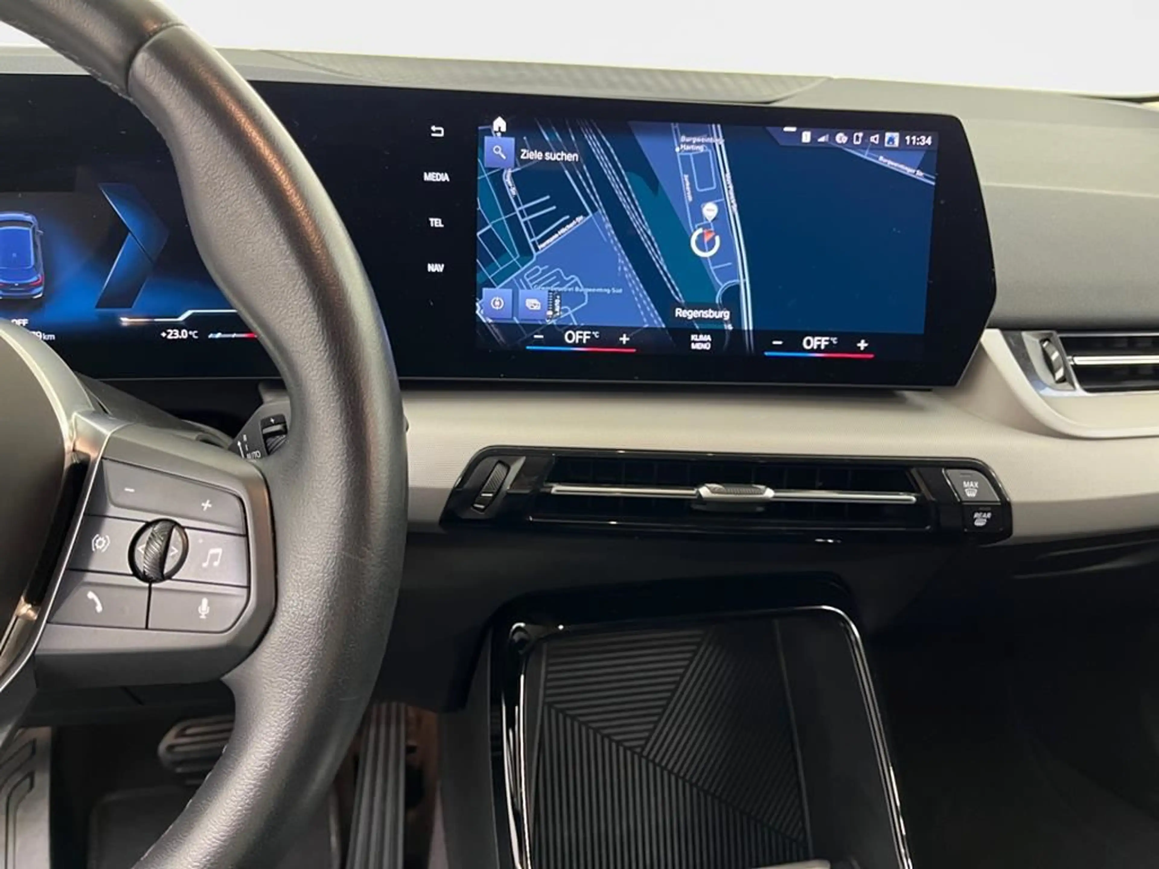 BMW 218 — photo 10