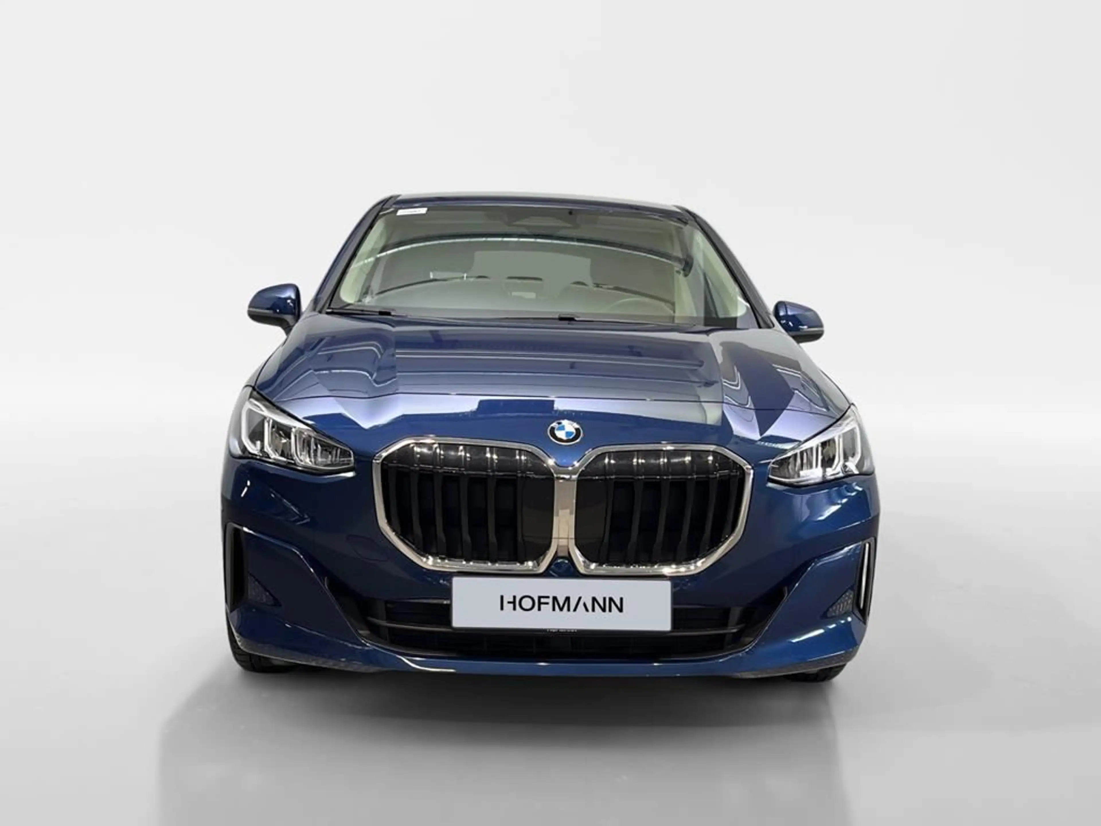 BMW 218 — photo 2