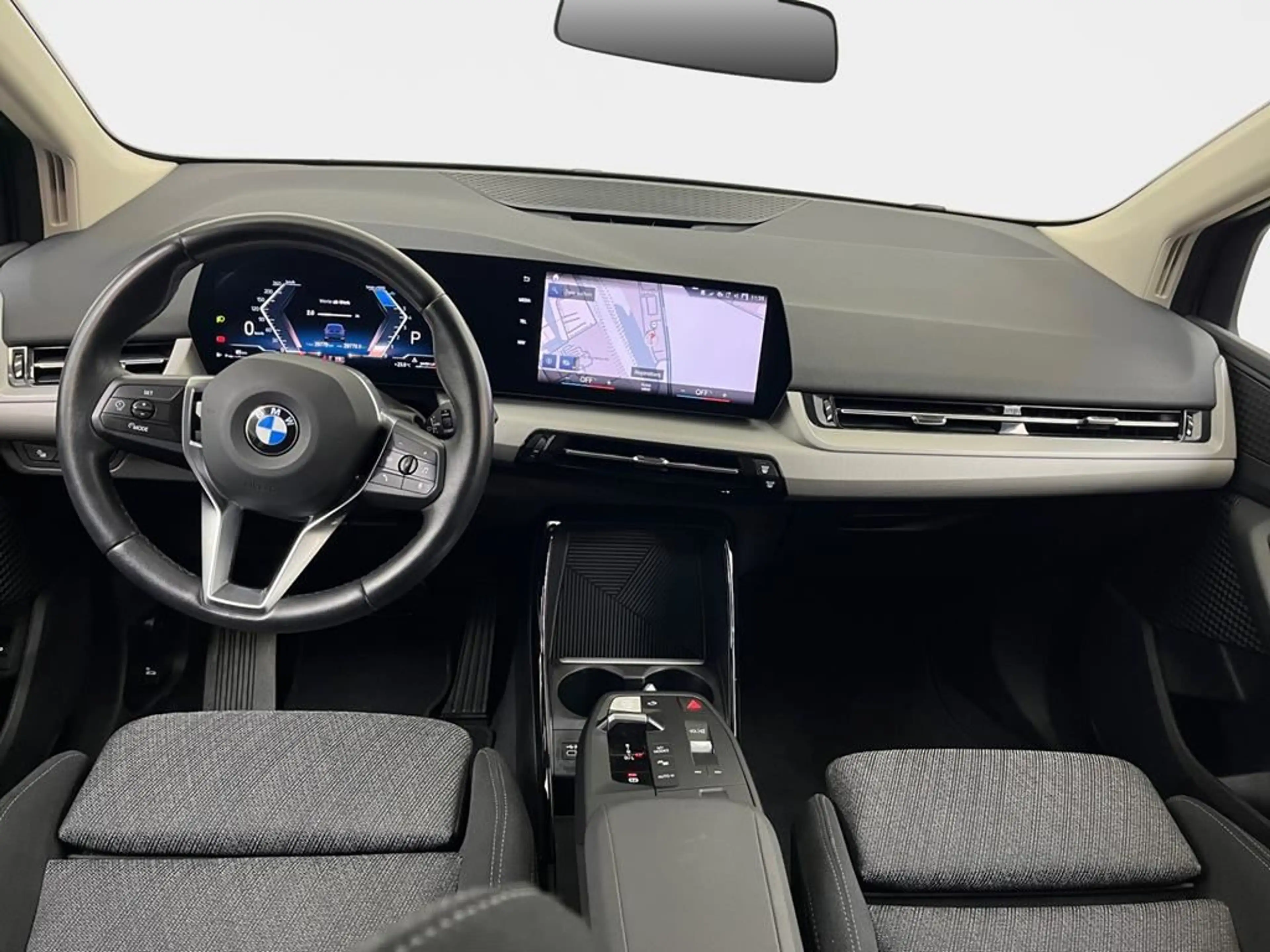 BMW 218 — photo 11