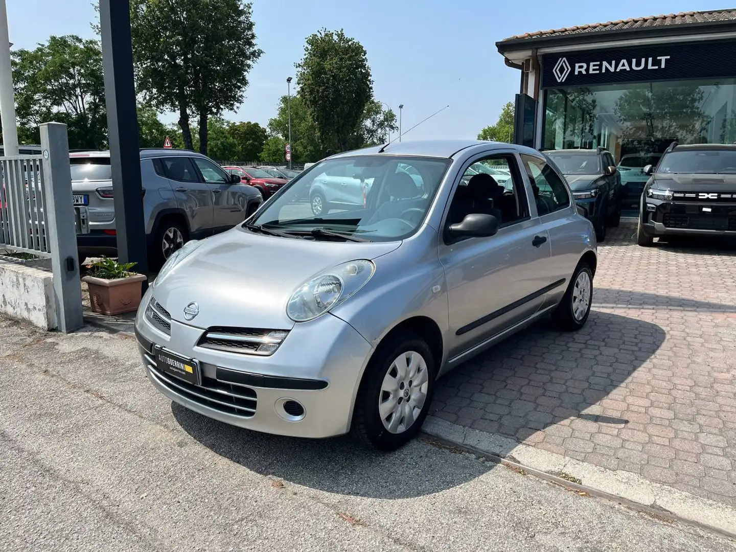 Nissan Micra Micra 1.2 16V 65CV 3 porte Visia Grigio - 1