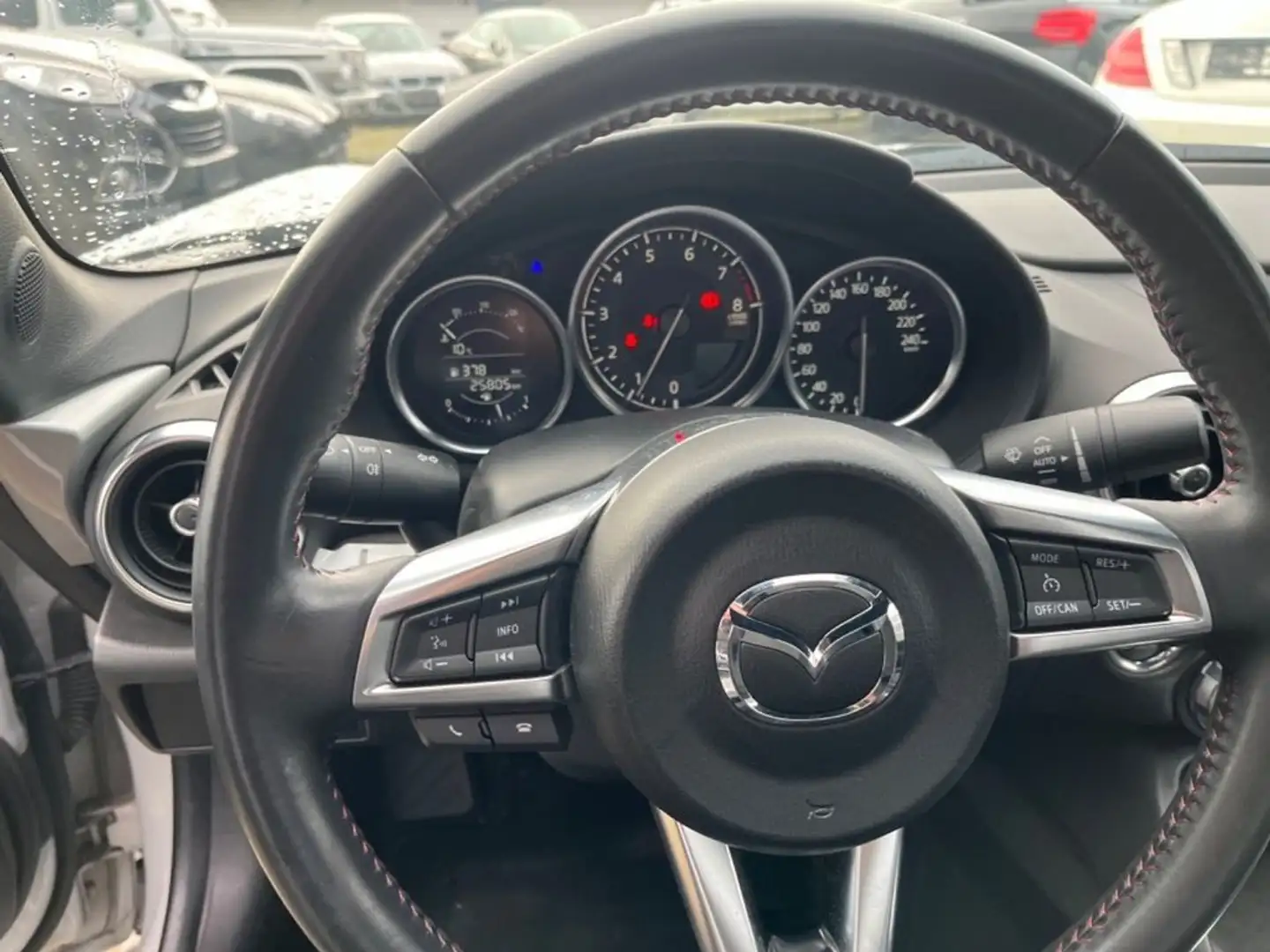 Mazda MX-5 1.5L Skyactiv-G Bianco - 1
