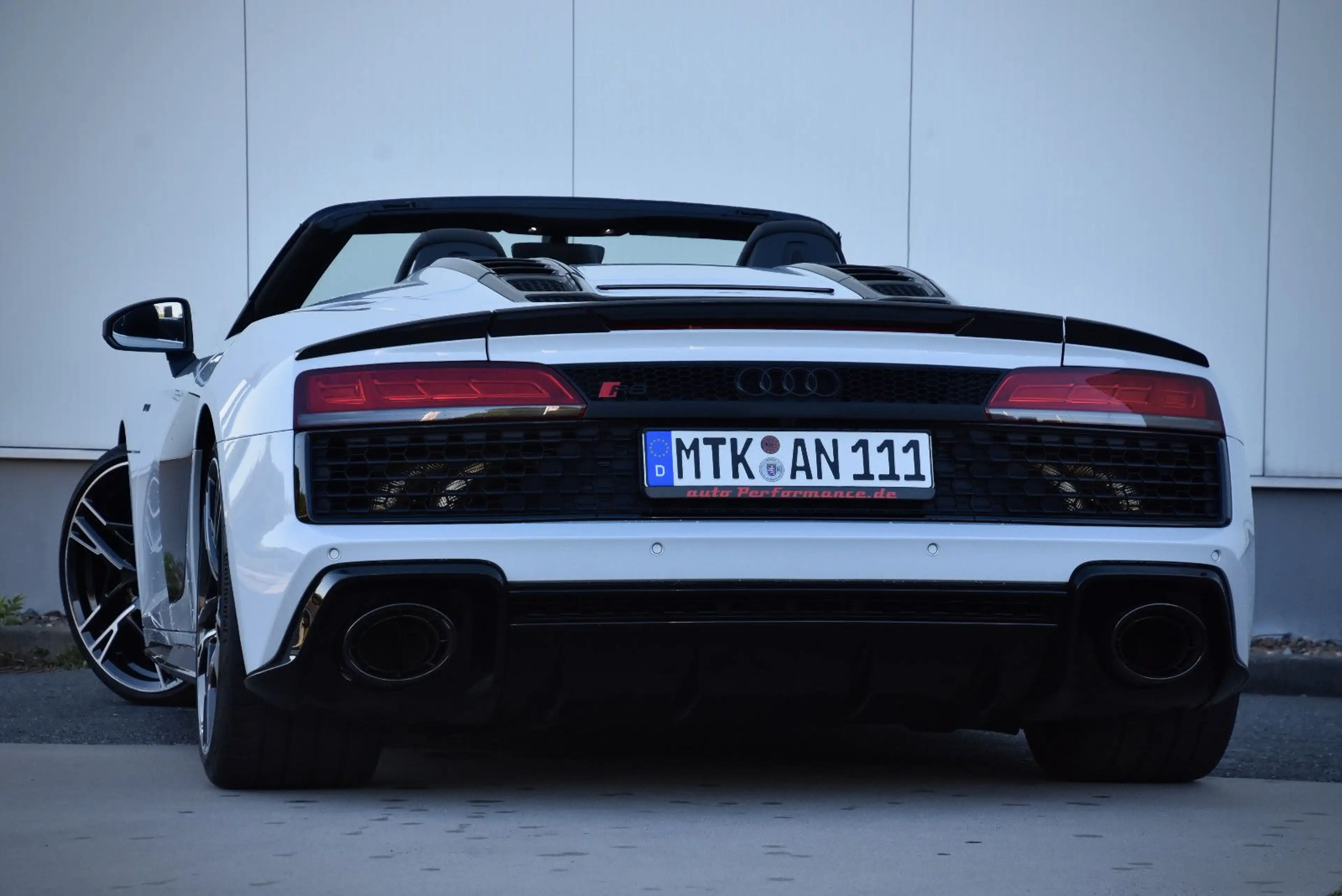 Audi R8 Spyder 5.2 FSI quattro performance — photo 7